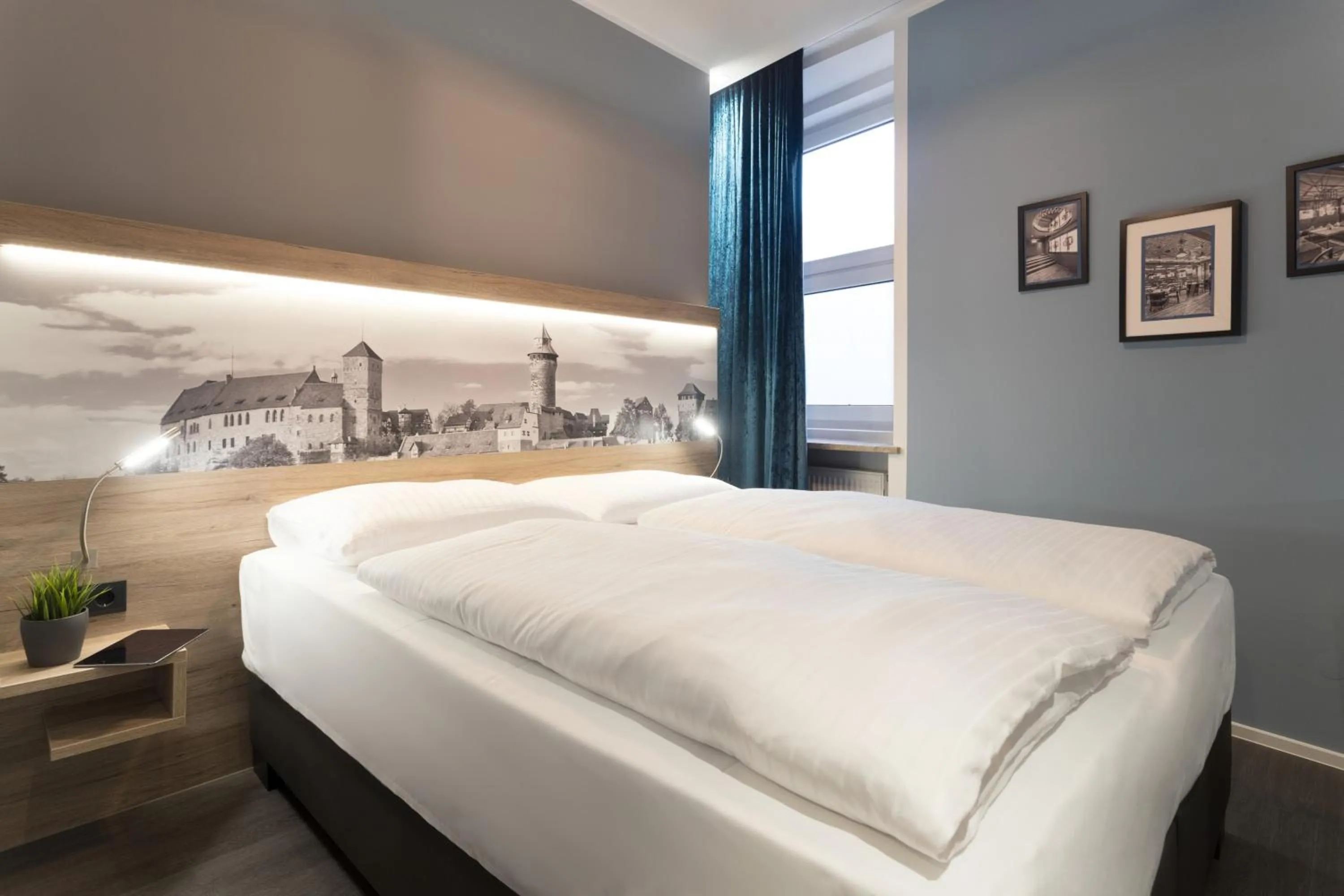 Photo of the whole room, Bed in Aparthotel by dasPaul