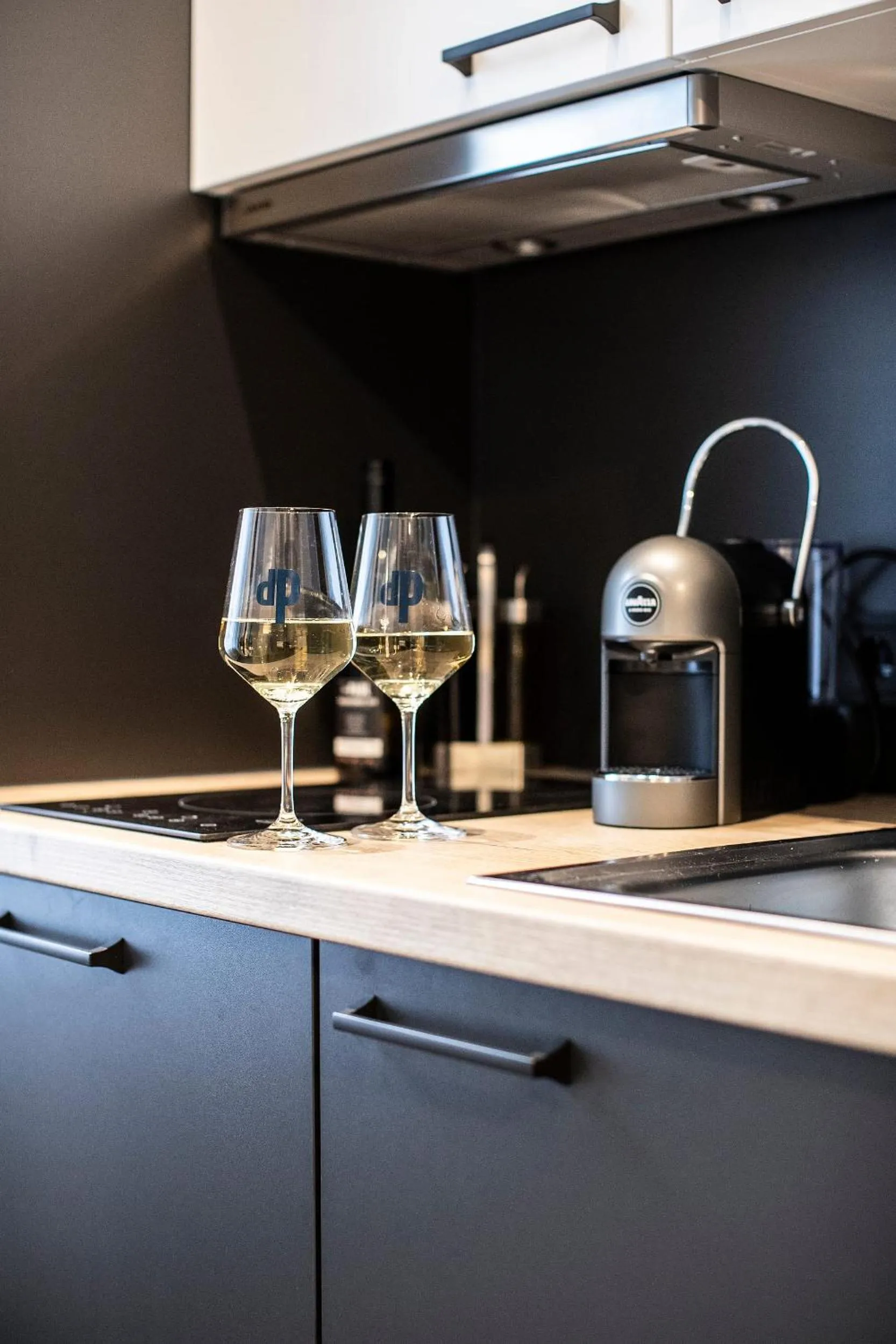 Coffee/tea facilities in Aparthotel by dasPaul