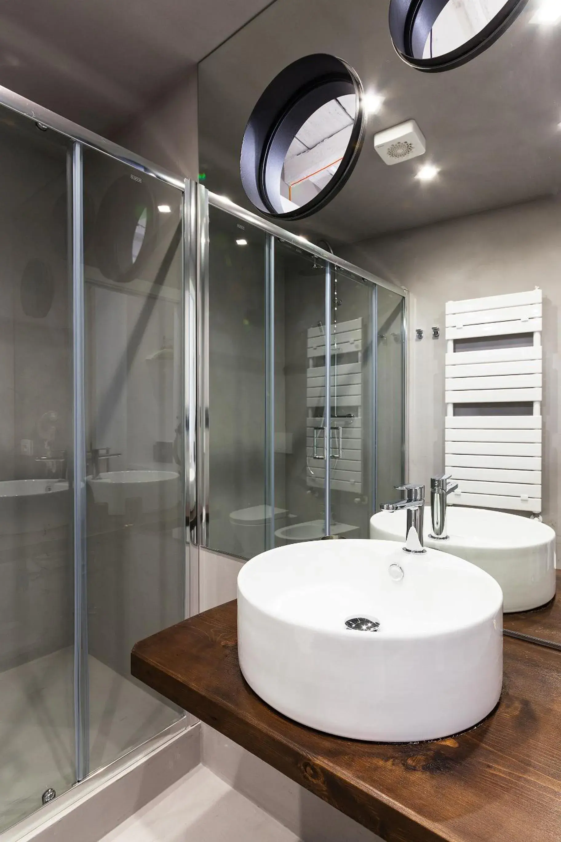 Deluxe Room in Rumi Rooms Deluxe Room in Rumi Rooms