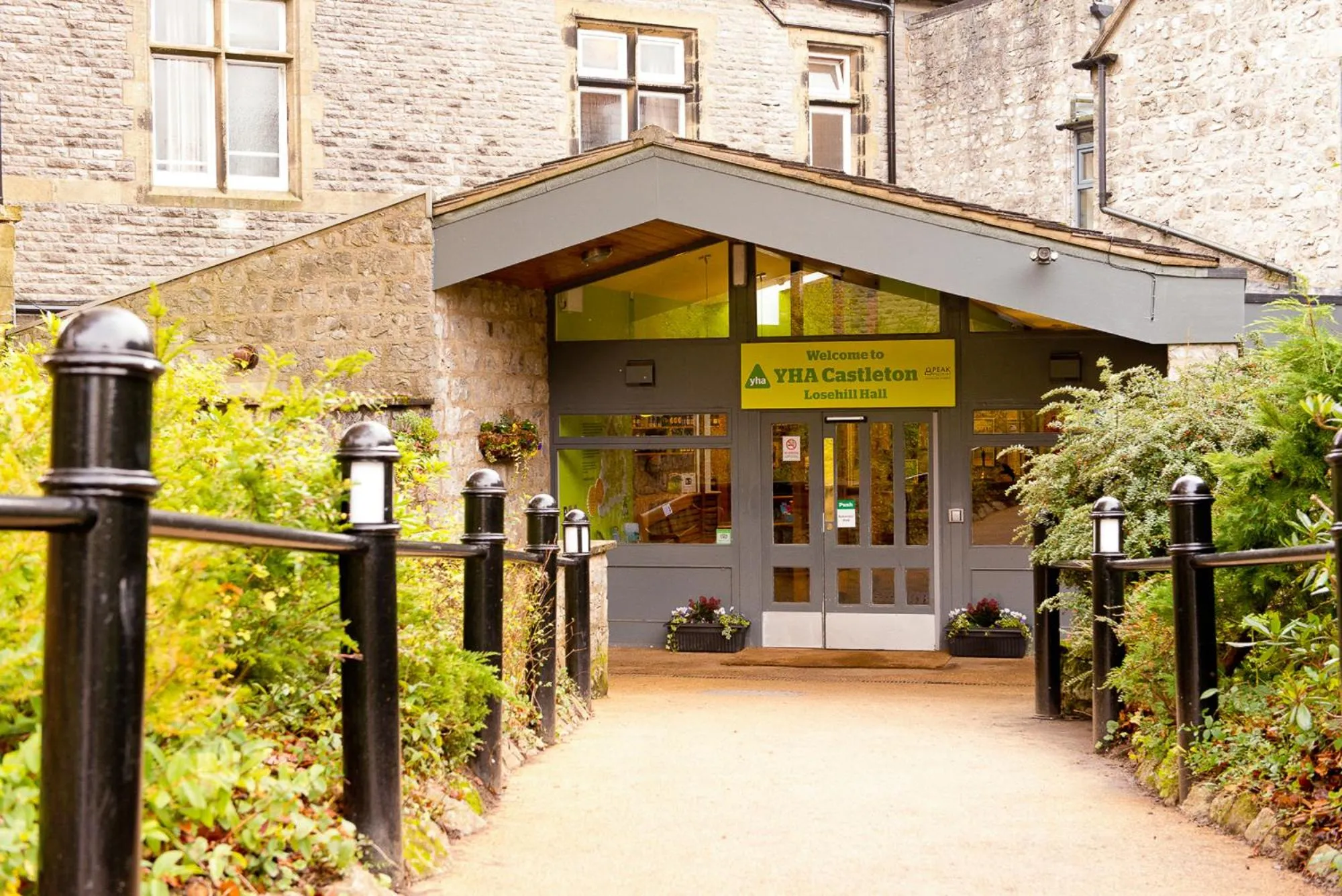YHA Castleton Losehill Hall