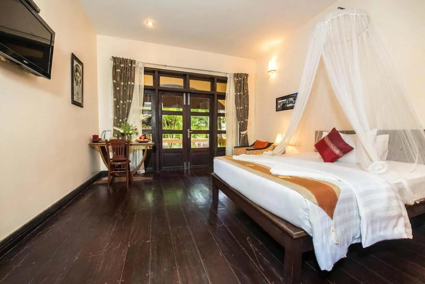 Bed in Marirath Boutique Hotel