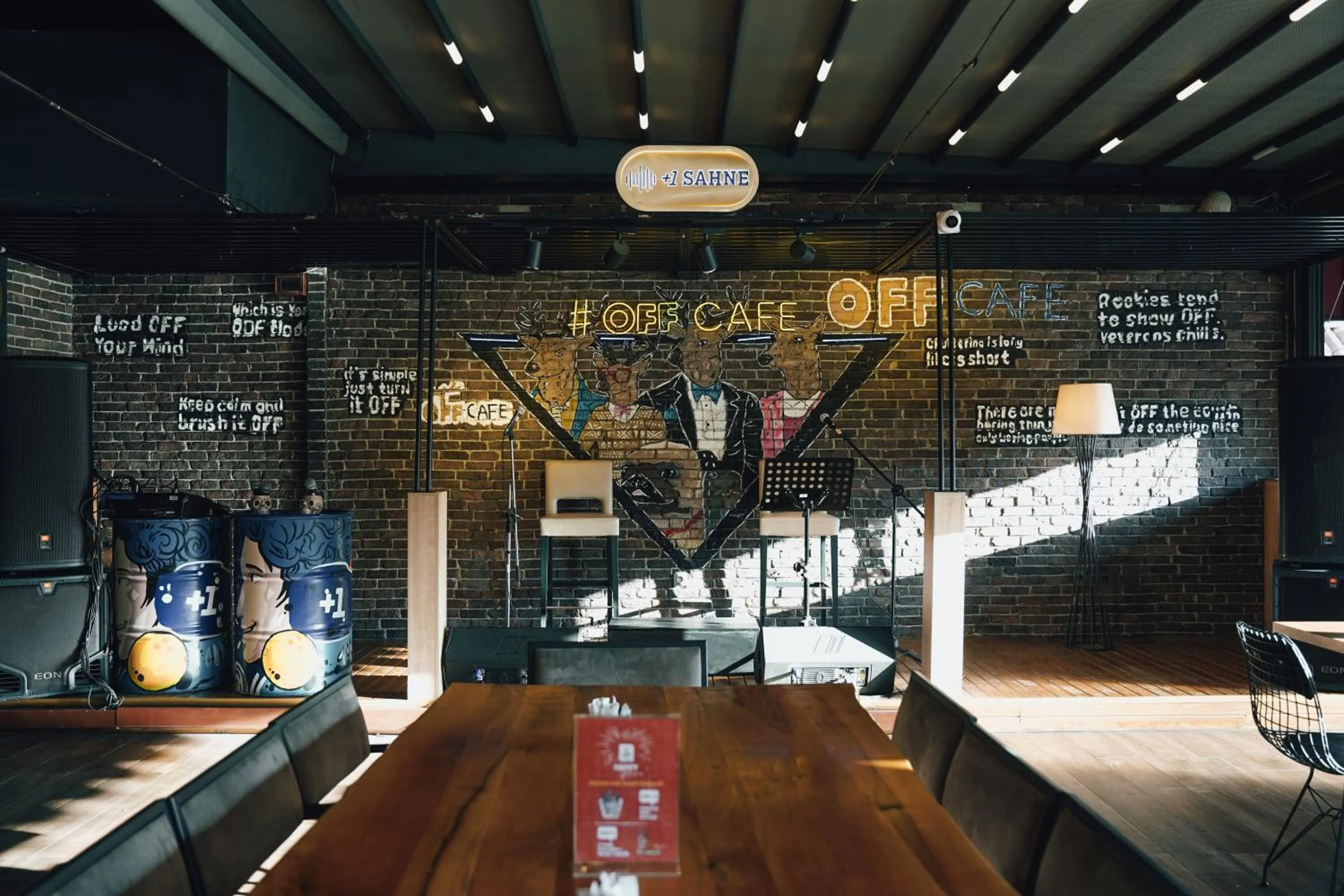 Lounge or bar in New Park Hotel