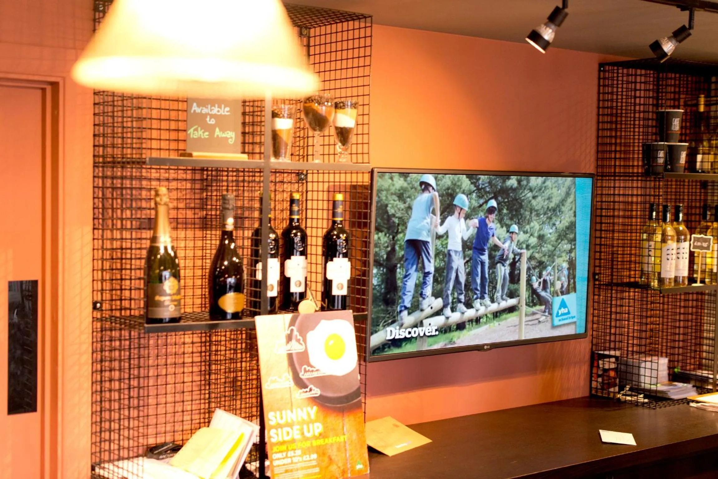 TV and multimedia in YHA Bristol