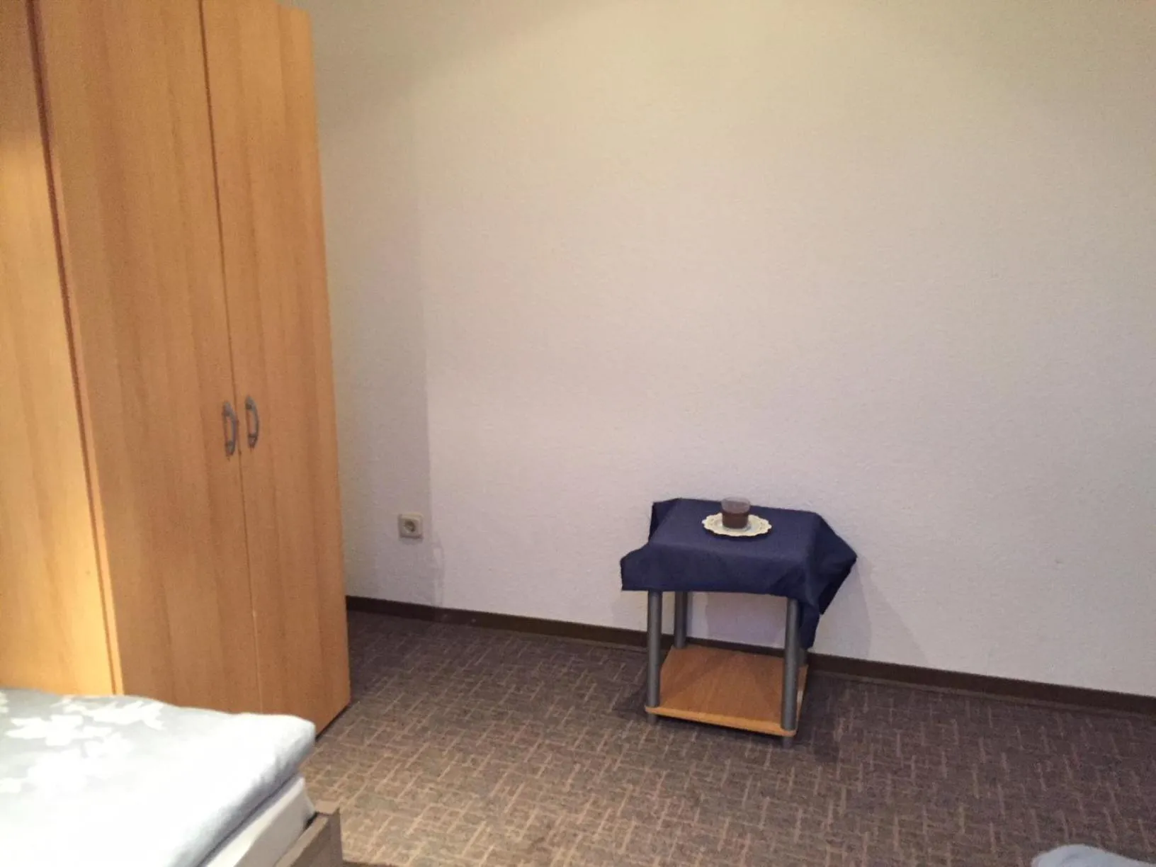 Bed in Rana's Zimmervermittlung 2