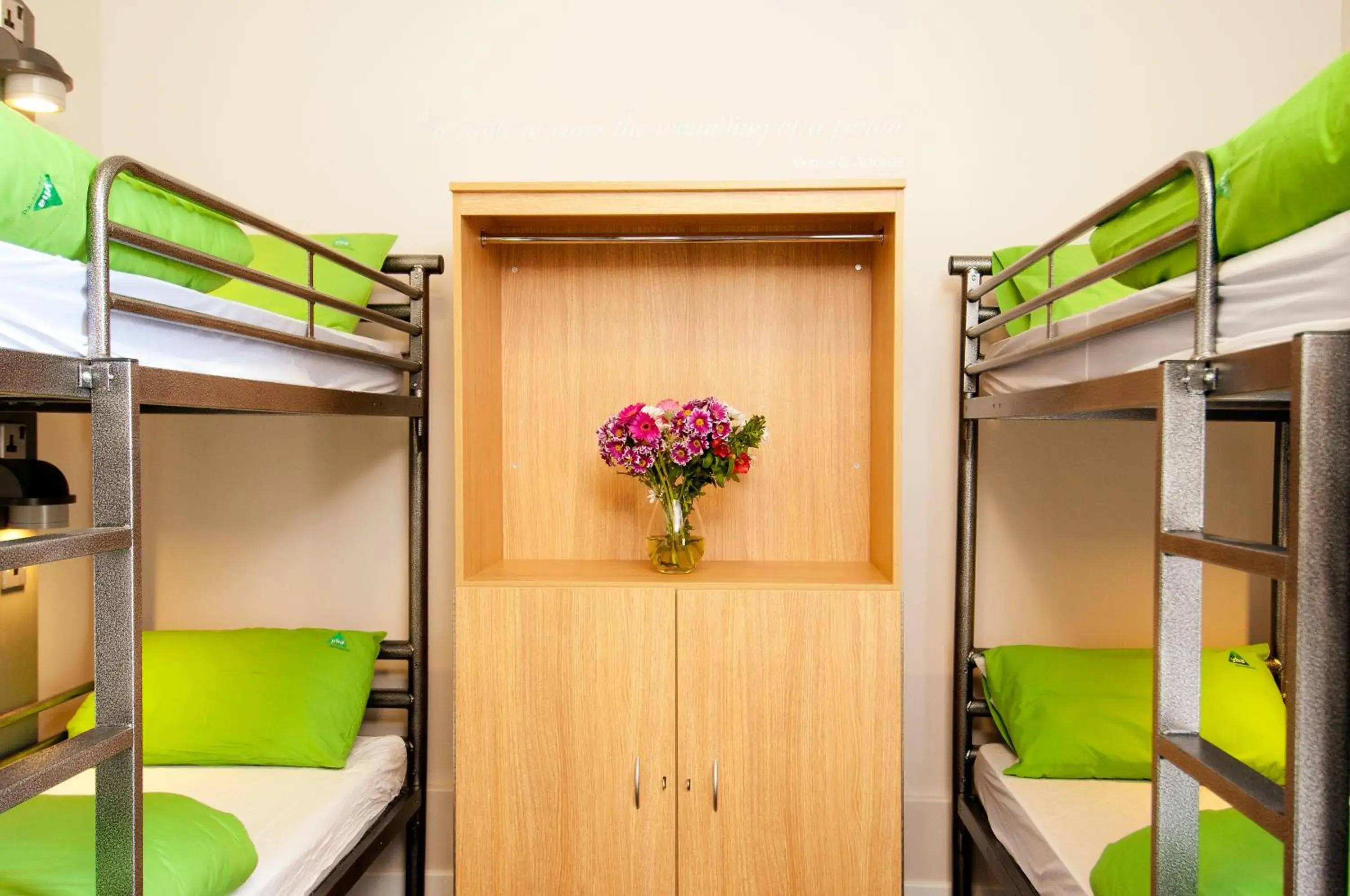 Quadruple Room with Shared Bathroom in YHA Stratford-Upon-Avon Quadruple Room with Shared Bathroom in YHA Stratford-Upon-Avon