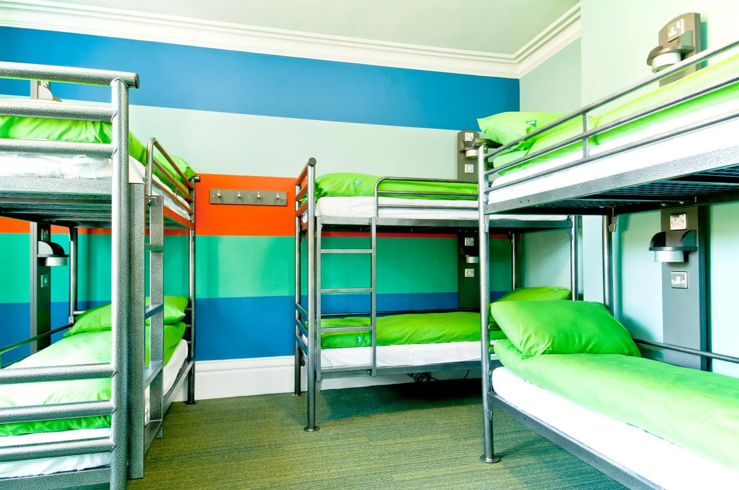 Bunk Bed in Male Dormitory Room with Shared Bathroom in YHA Canterbury Bunk Bed in Male Dormitory Room with Shared Bathroom in YHA Canterbury