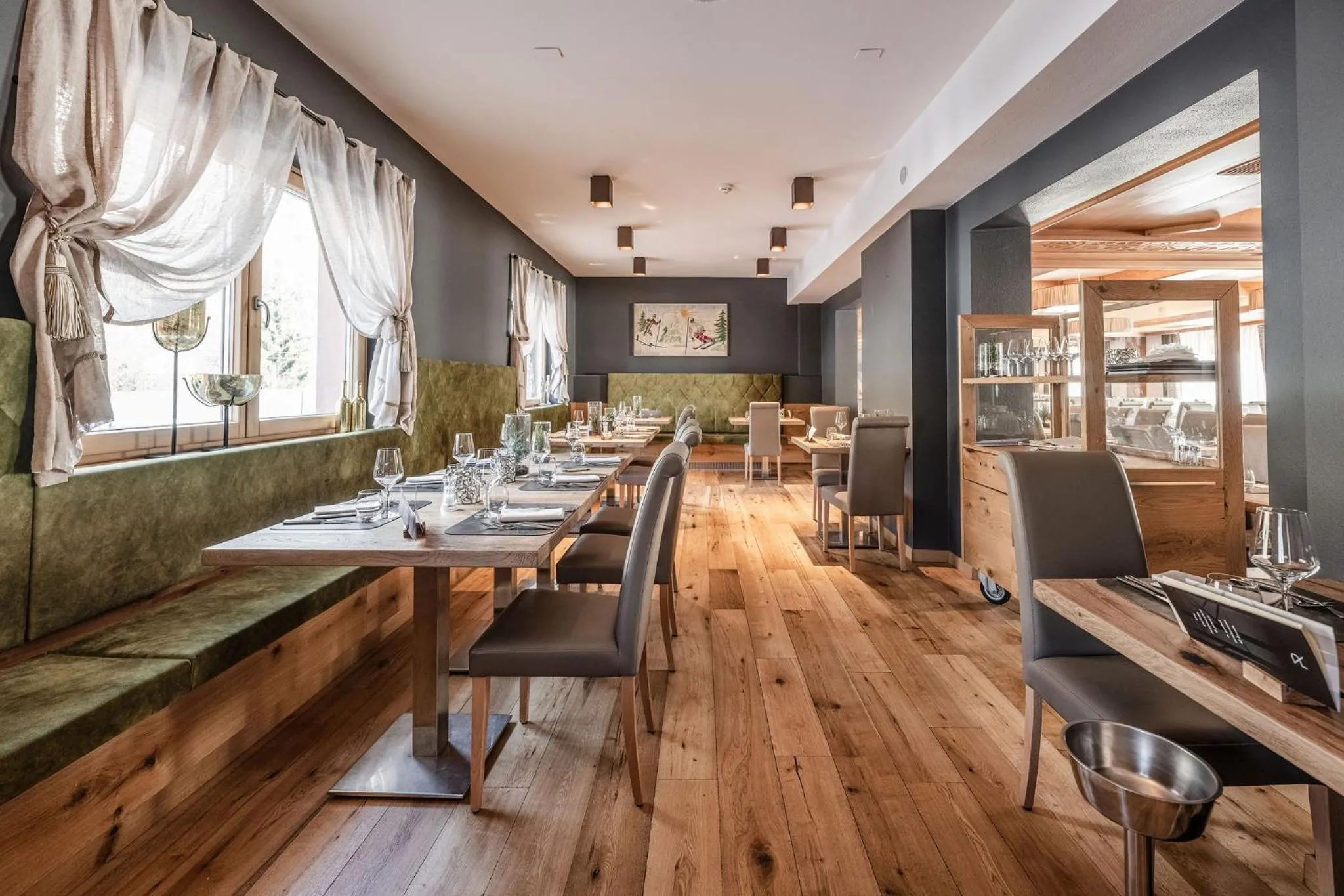 Restaurant/places to eat in Ravelli Sporting