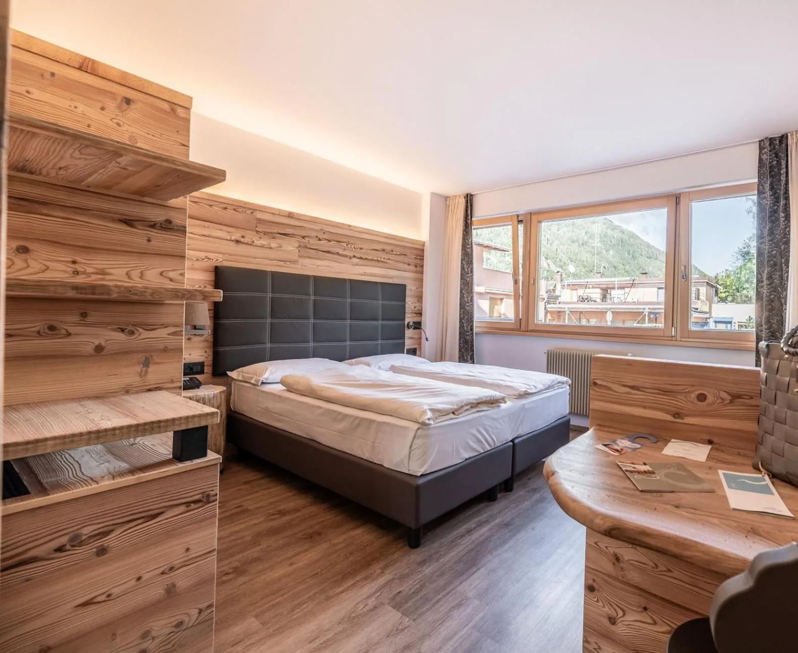 Photo of the whole room, Bed in Ravelli Sporting