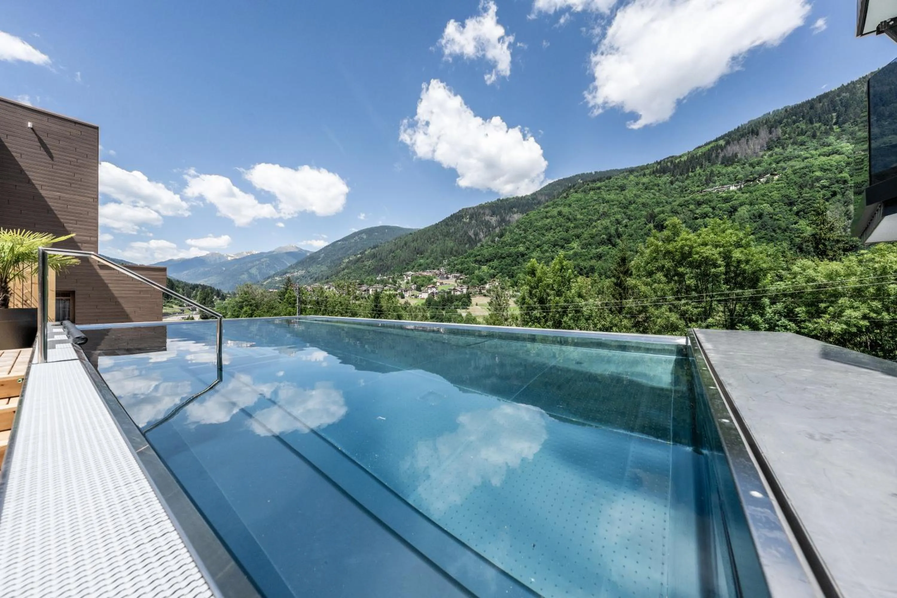 Open Air Bath in Ravelli Sporting