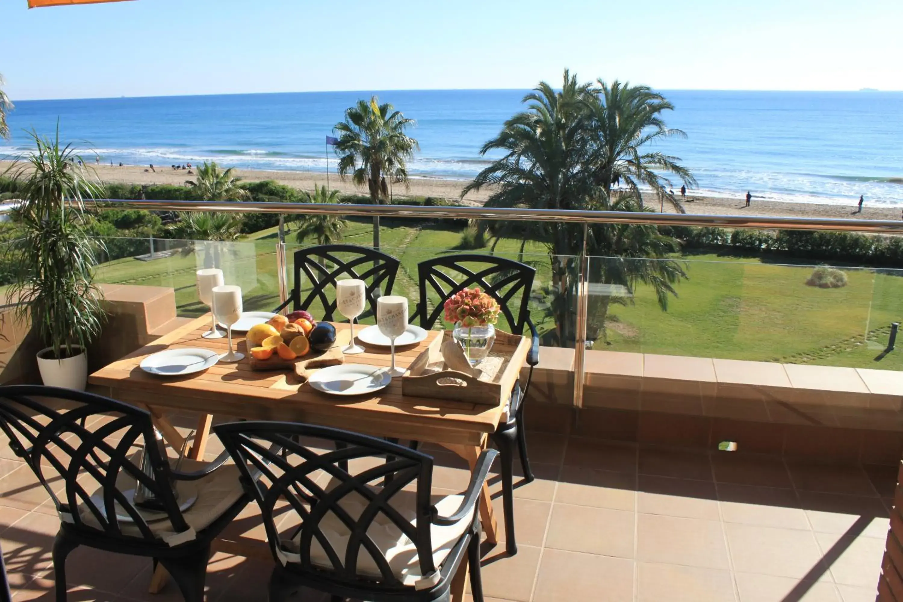 GAVA 2 BEACHFRONT PENTHOUSE GAVA 2 BEACHFRONT PENTHOUSE