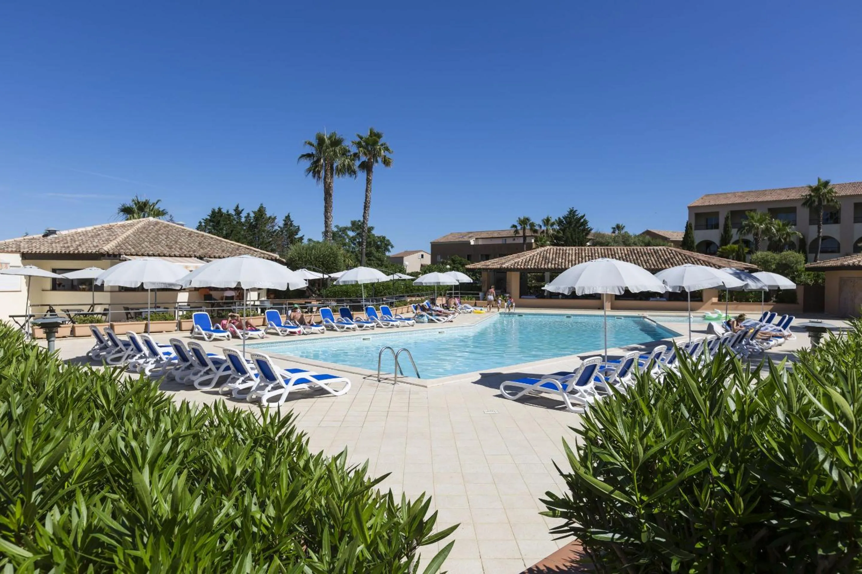 Pool view in Vacancéole - Résidence Sognu di Mare