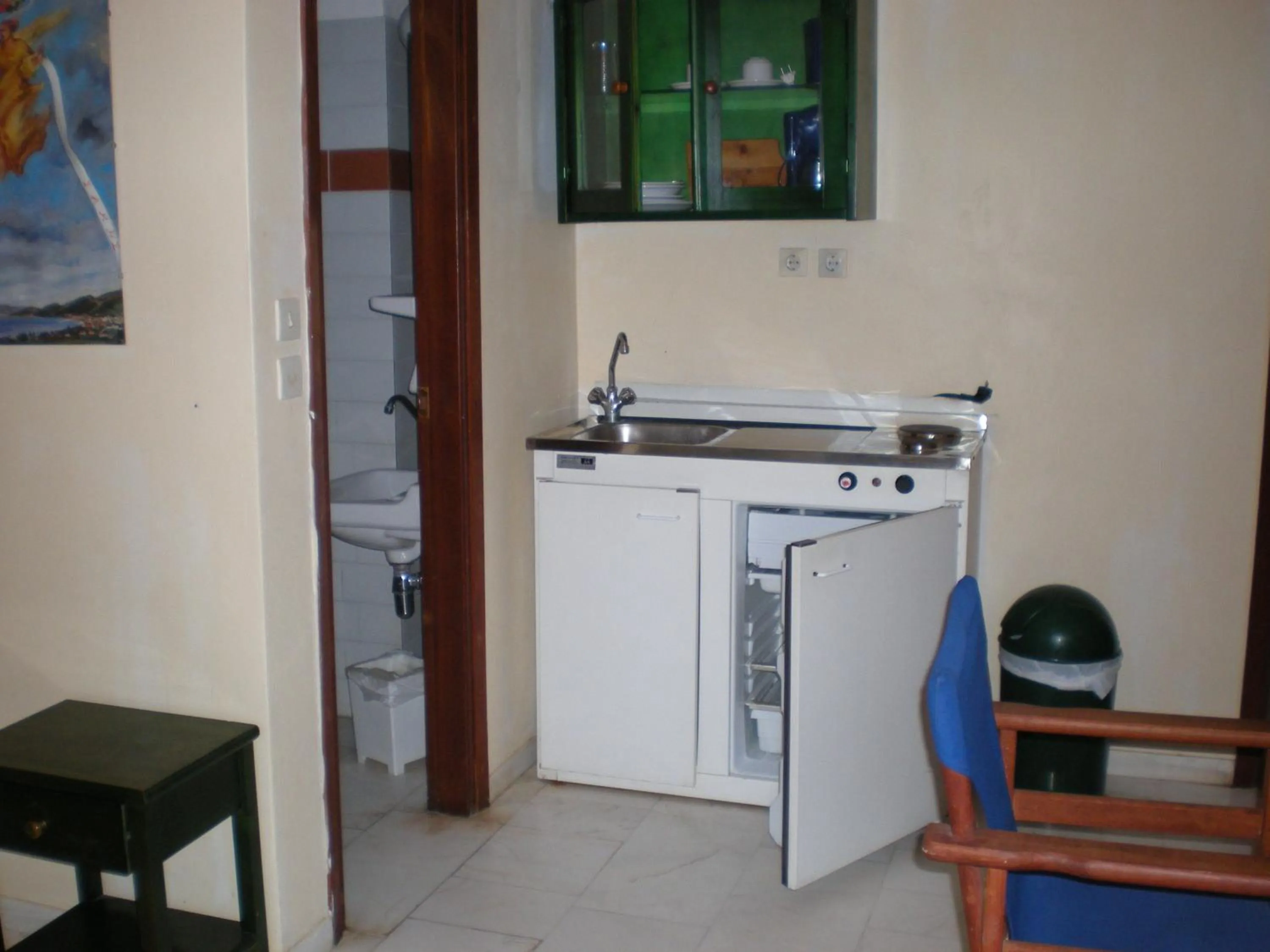 Kitchen or kitchenette in Staggia Studios