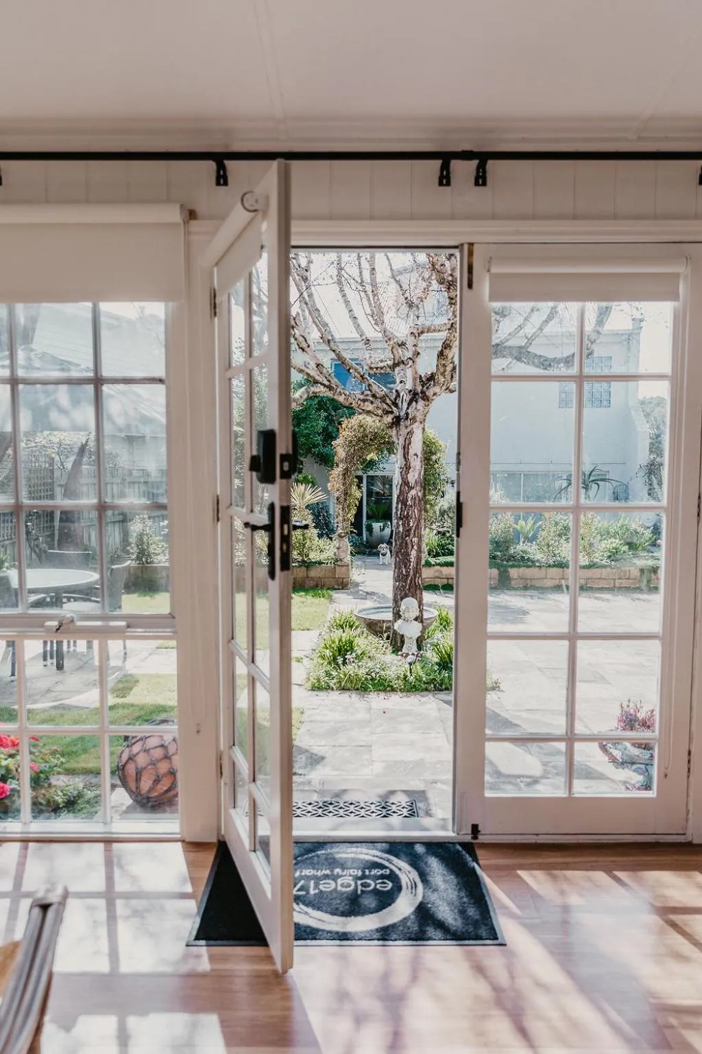 Garden view in Edge17 Waterfront Apartment, plus Cottage with Garden View - Port Fairy