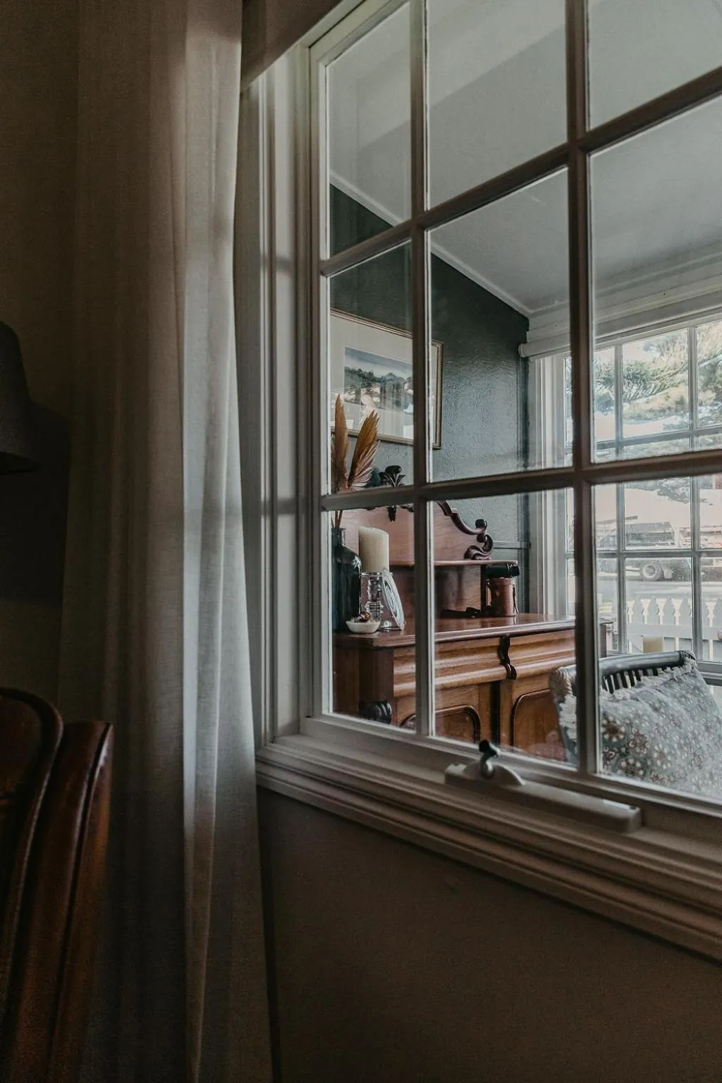 Decorative detail in Edge17 Waterfront Apartment, plus Cottage with Garden View - Port Fairy