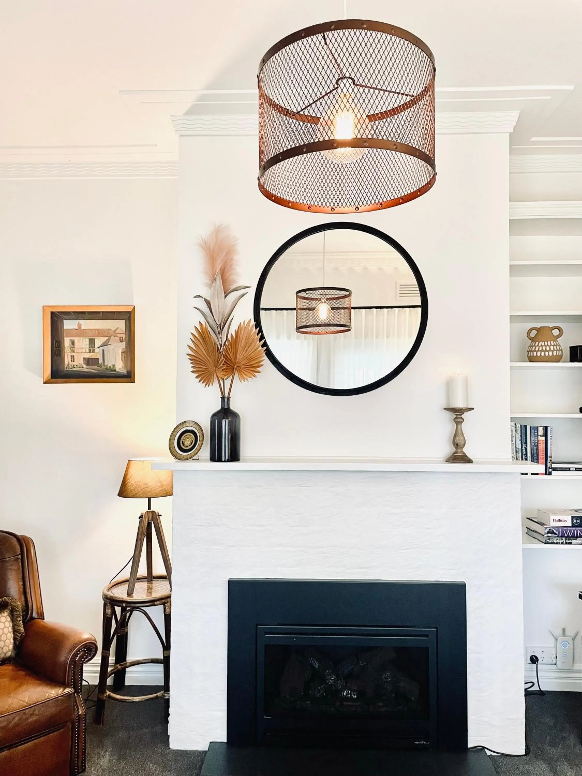 Living room in Edge17 Waterfront Apartment, plus Cottage with Garden View - Port Fairy