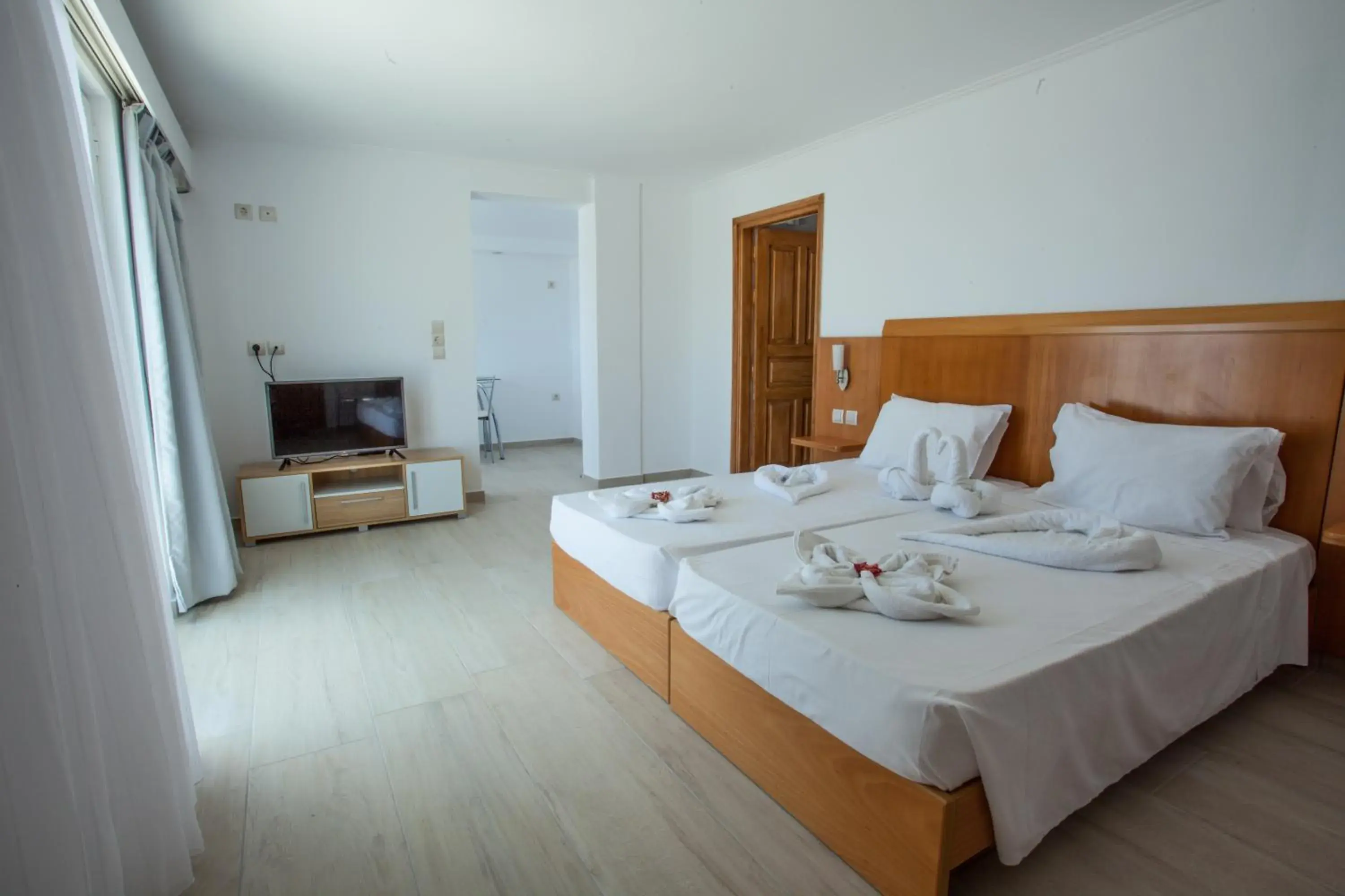 TV and multimedia, Bed in Kos Bay Hotel TV and multimedia, Bed in Kos Bay Hotel