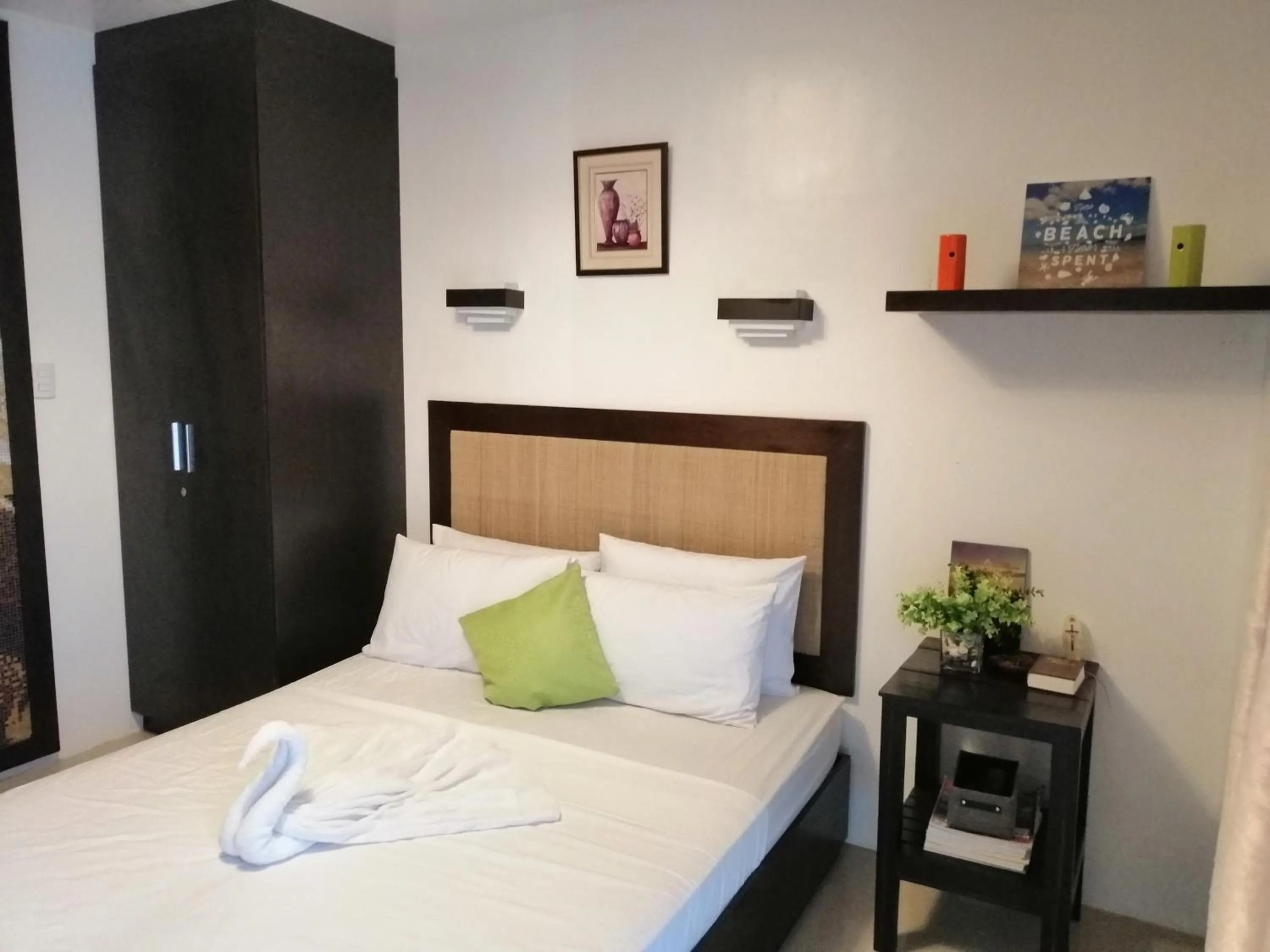 Executive Suite in Casa Herminia Baler
