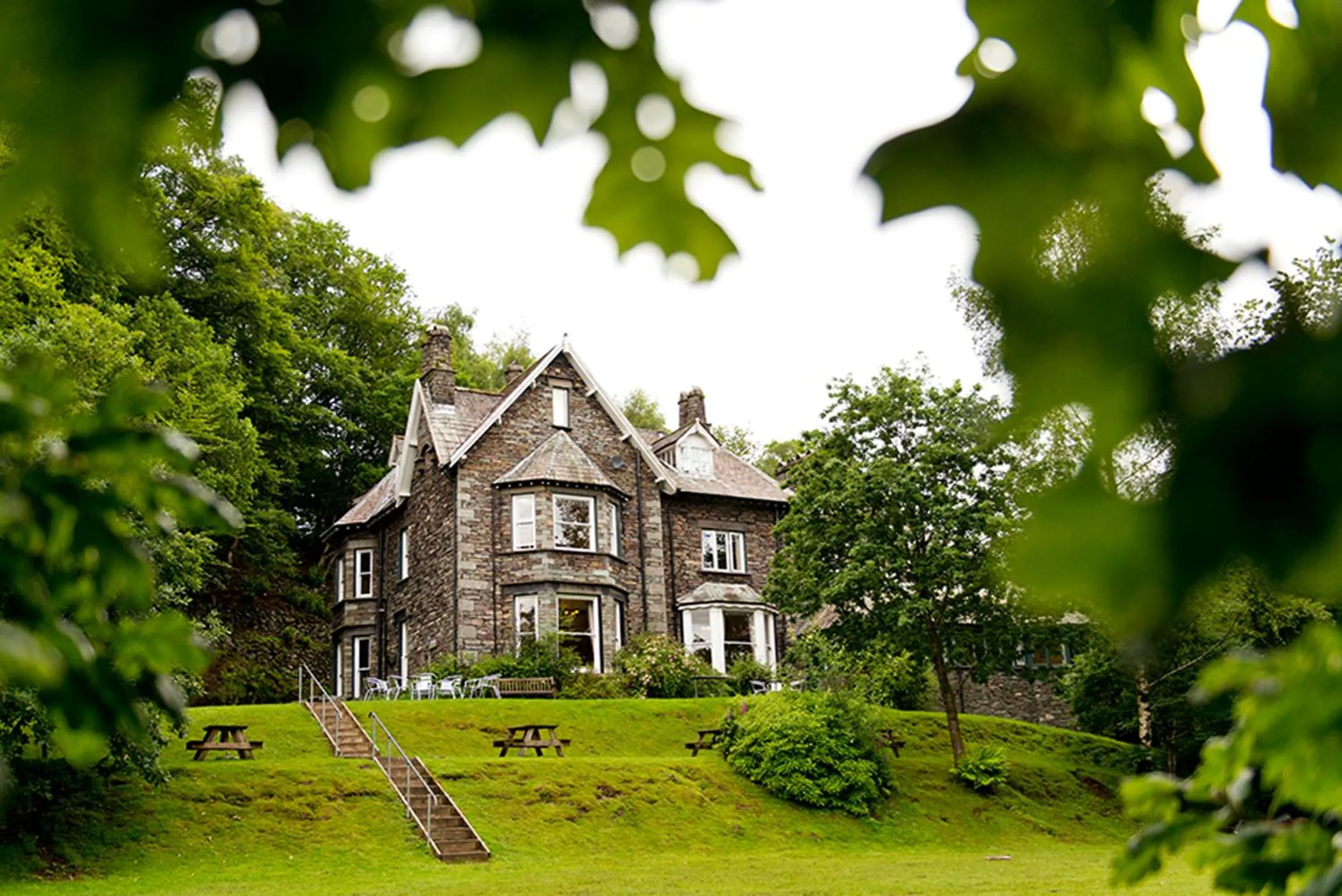 Facade/entrance in YHA Grasmere Butharlyp Howe