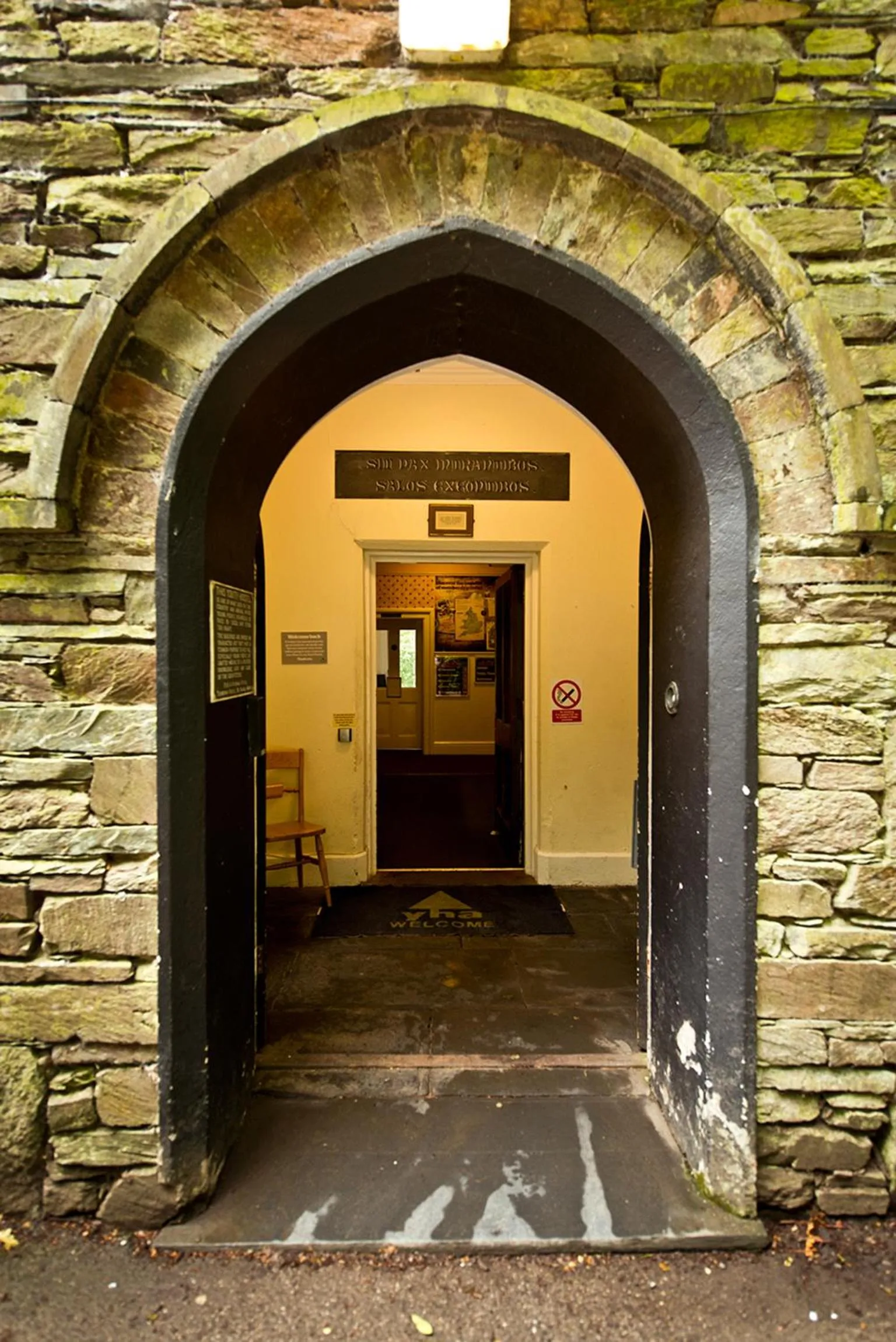 Facade/entrance in YHA Grasmere Butharlyp Howe