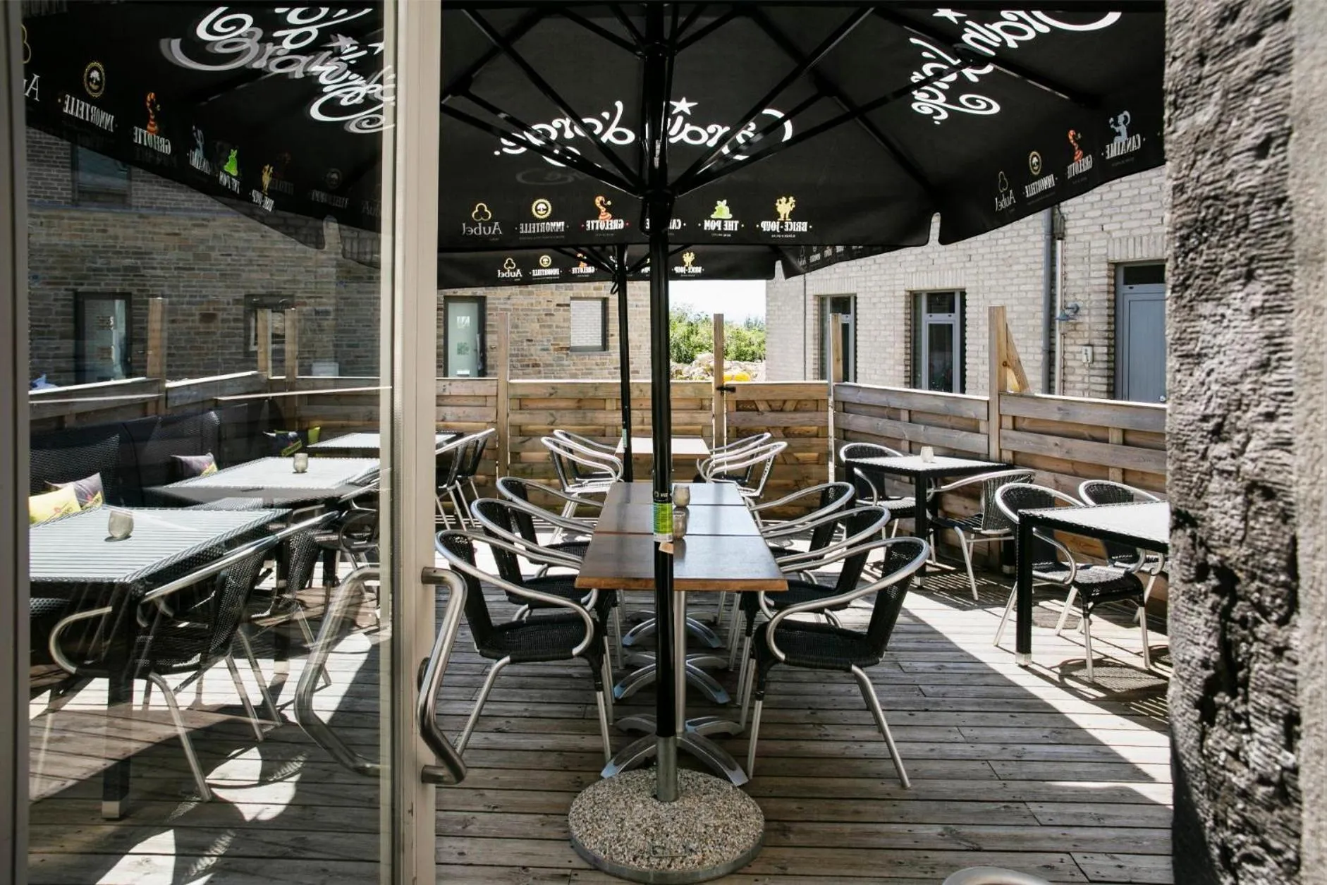 Patio in La Couronne