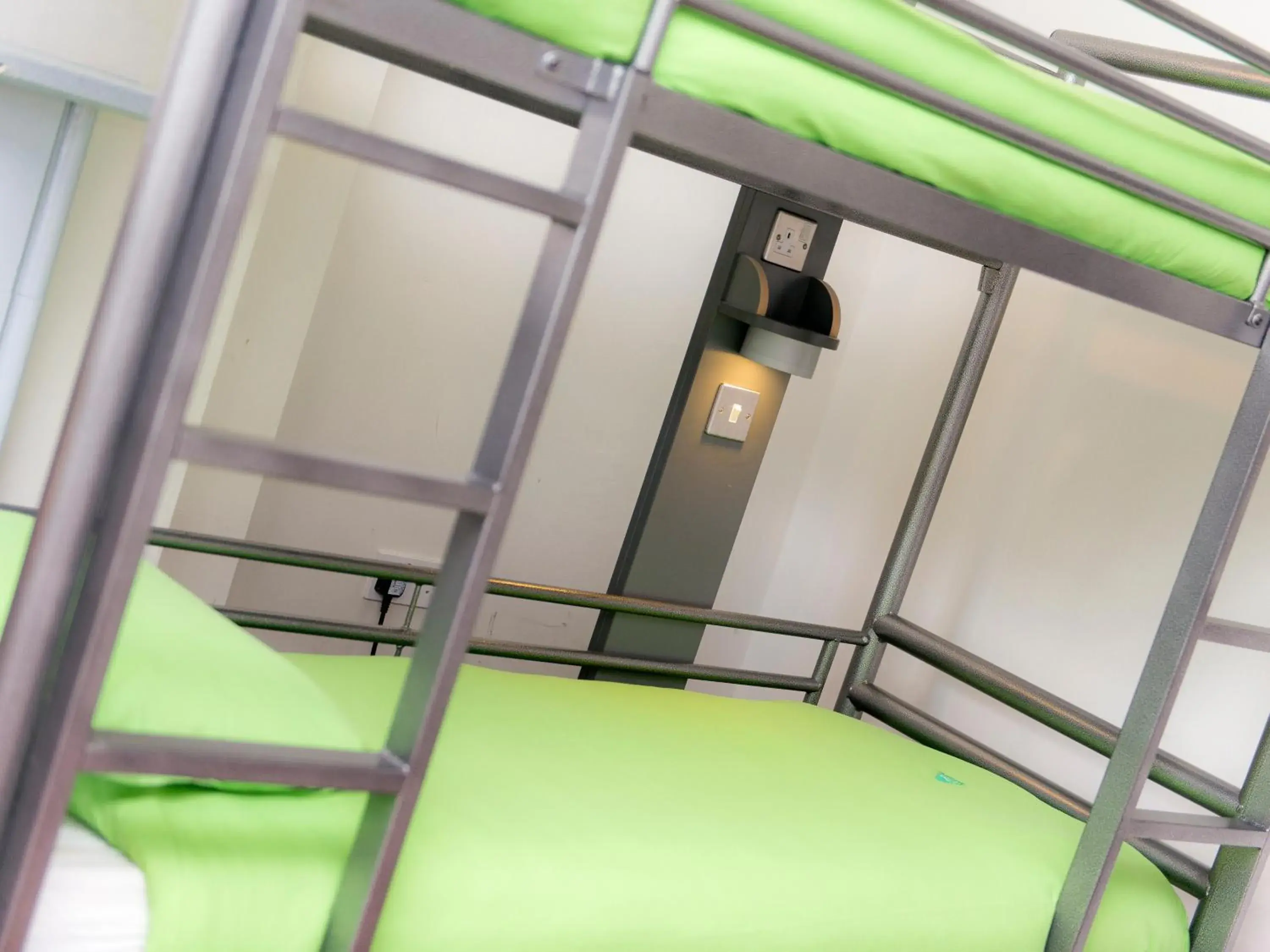 Triple Room with Private Bathroom in YHA Ilam Hall Triple Room with Private Bathroom in YHA Ilam Hall