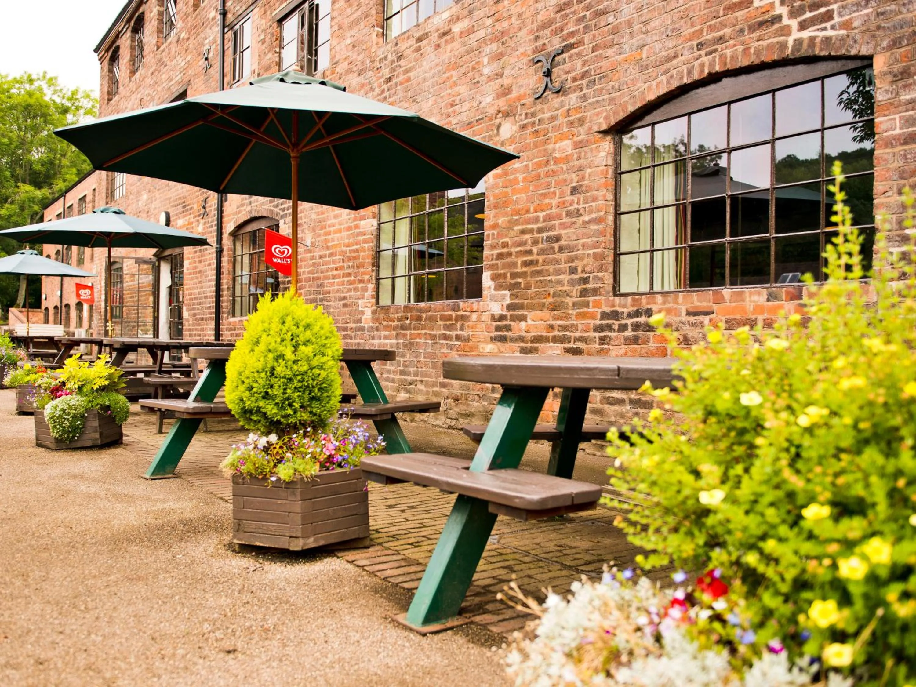 Garden in YHA Ironbridge Coalport
