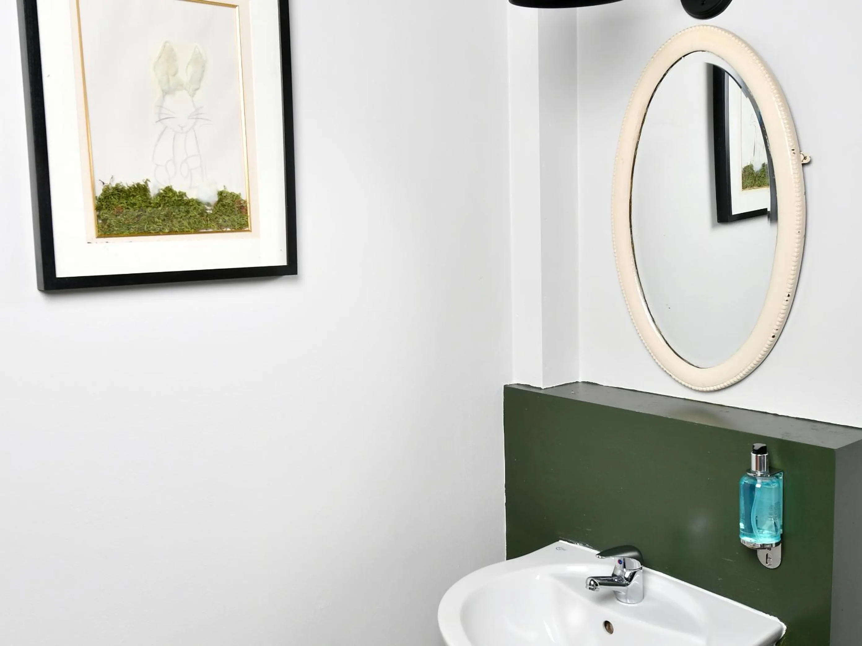 Bathroom in YHA Windermere