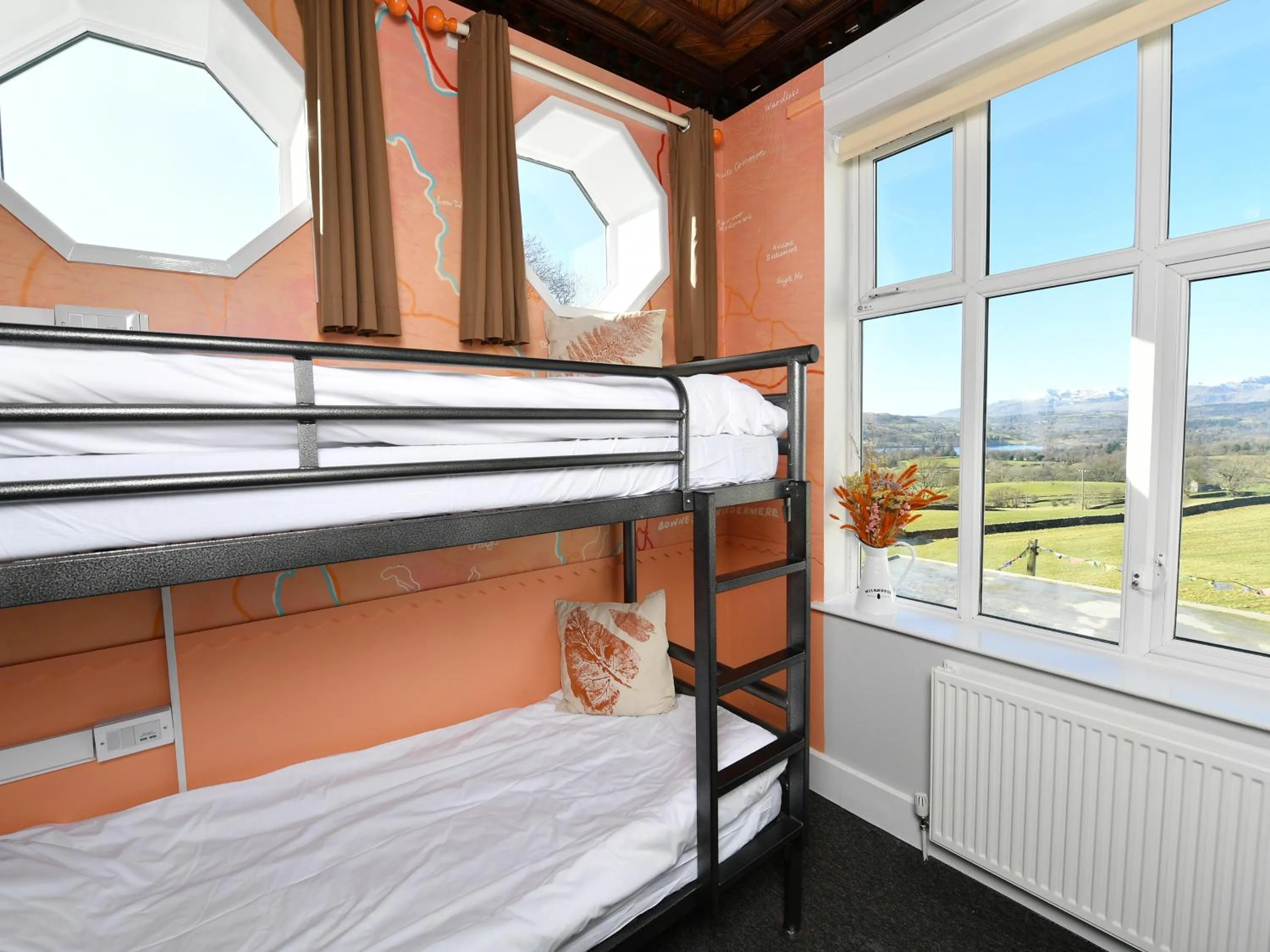 Bedroom in YHA Windermere