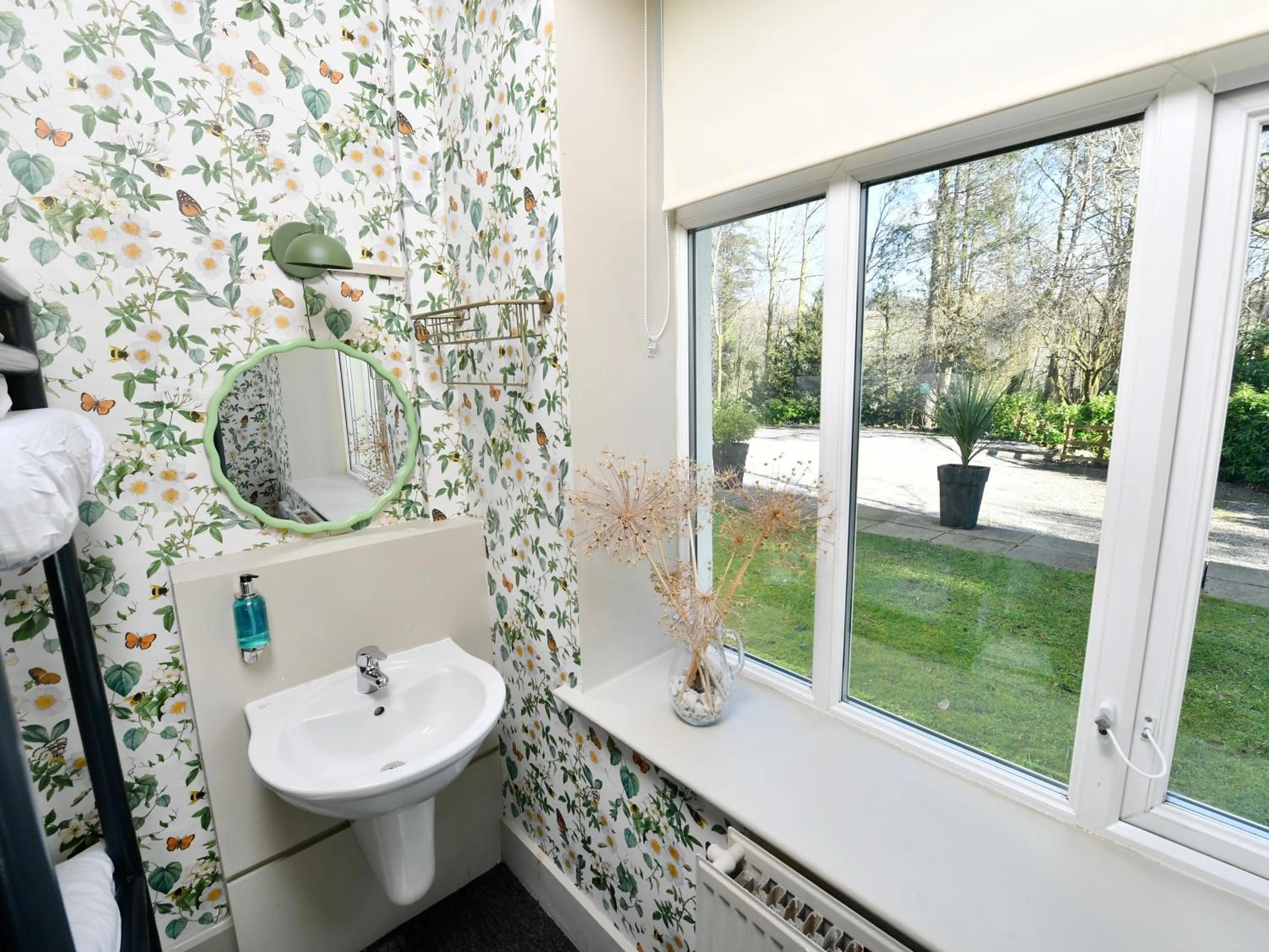 Bathroom in YHA Windermere