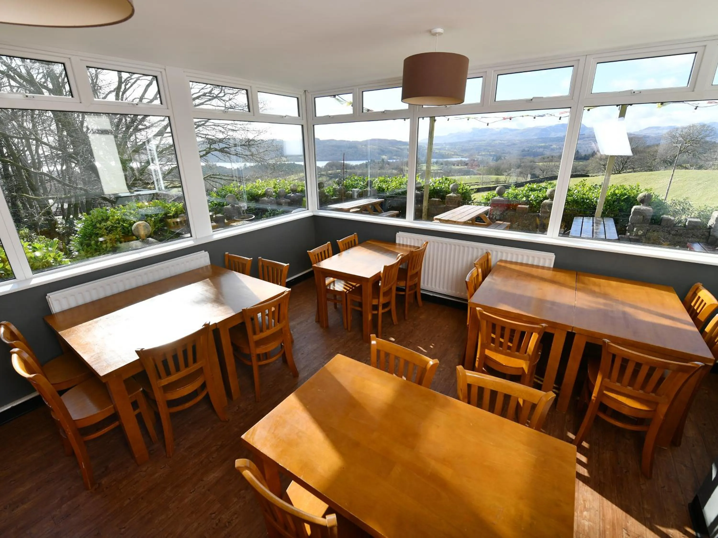 Dining area in YHA Windermere