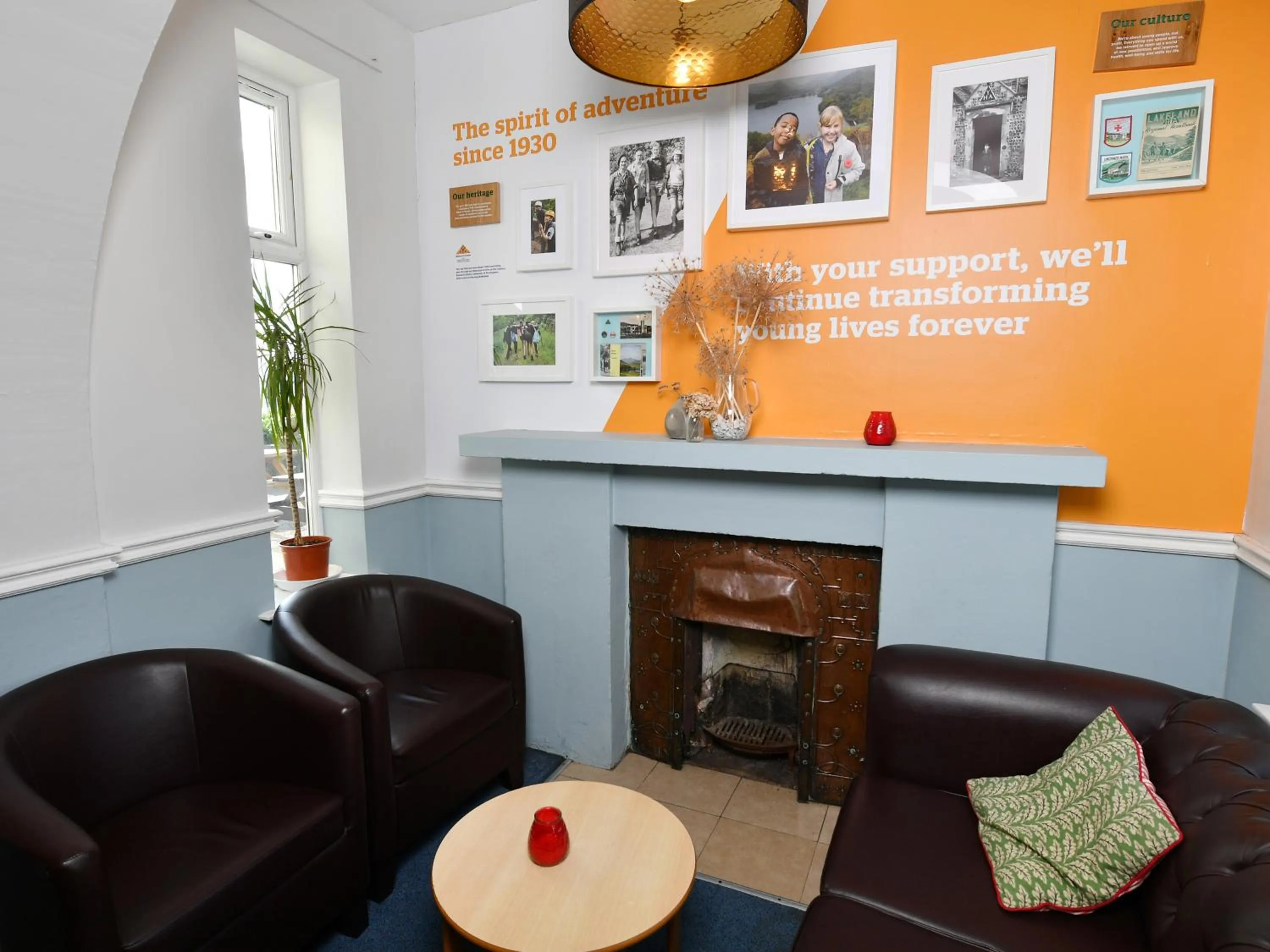 Seating area in YHA Windermere