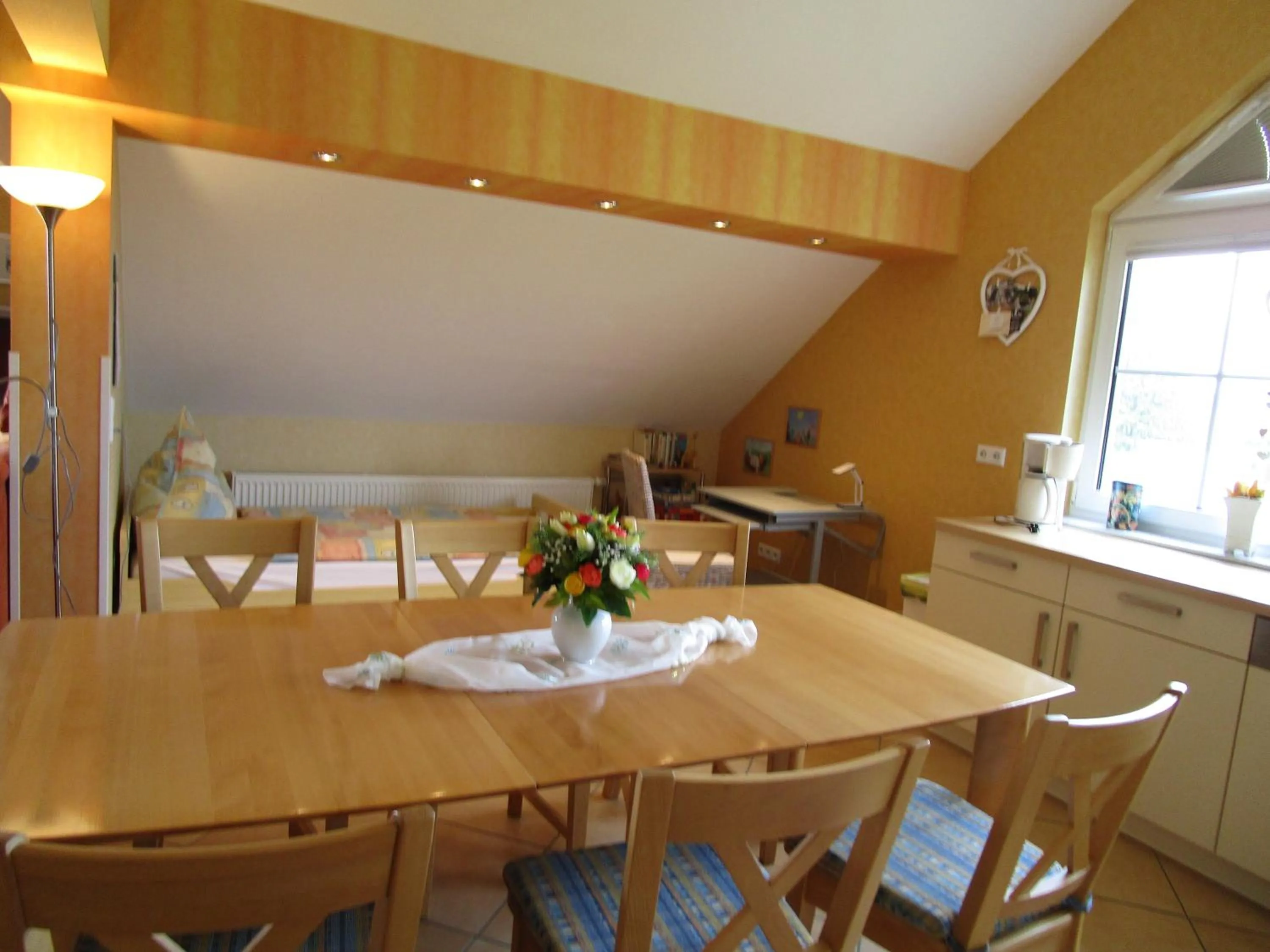 Dining area in Pension Kölzer