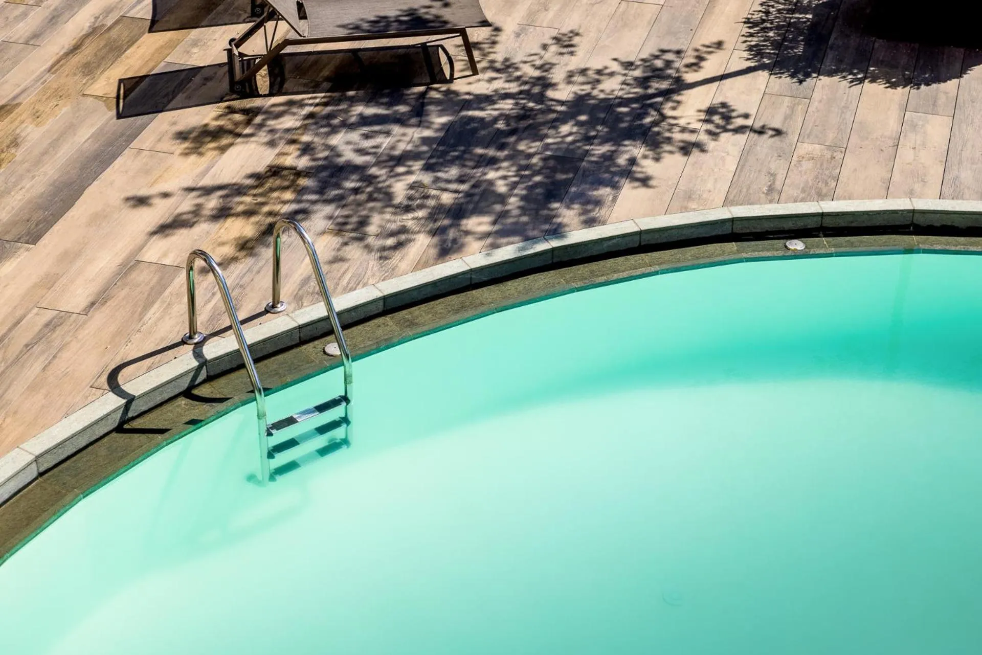 Pool view in Garden Relais