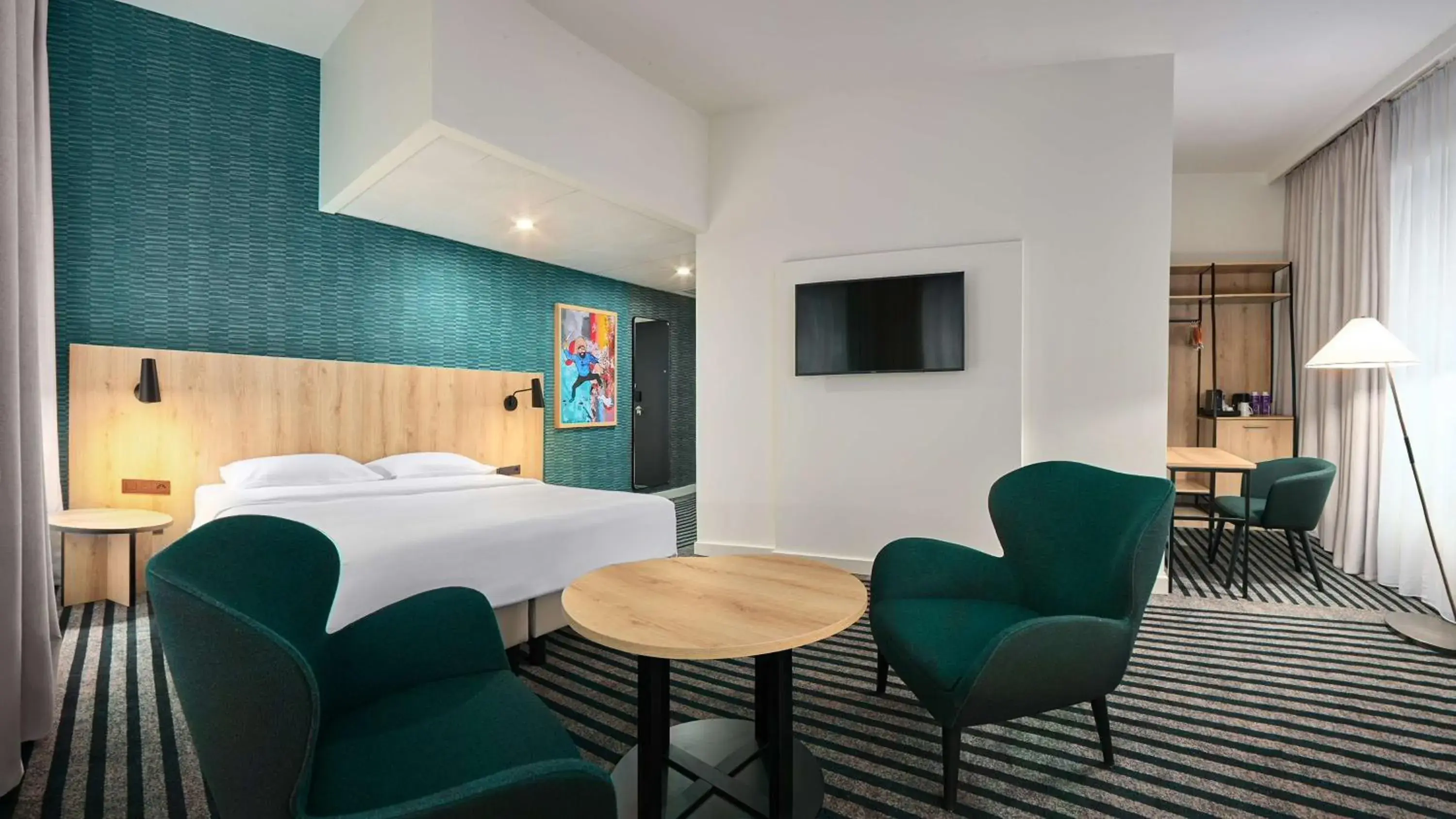 Bedroom, Bed in Radisson Hotel Brussels Centre Midi Bedroom, Bed in Radisson Hotel Brussels Centre Midi