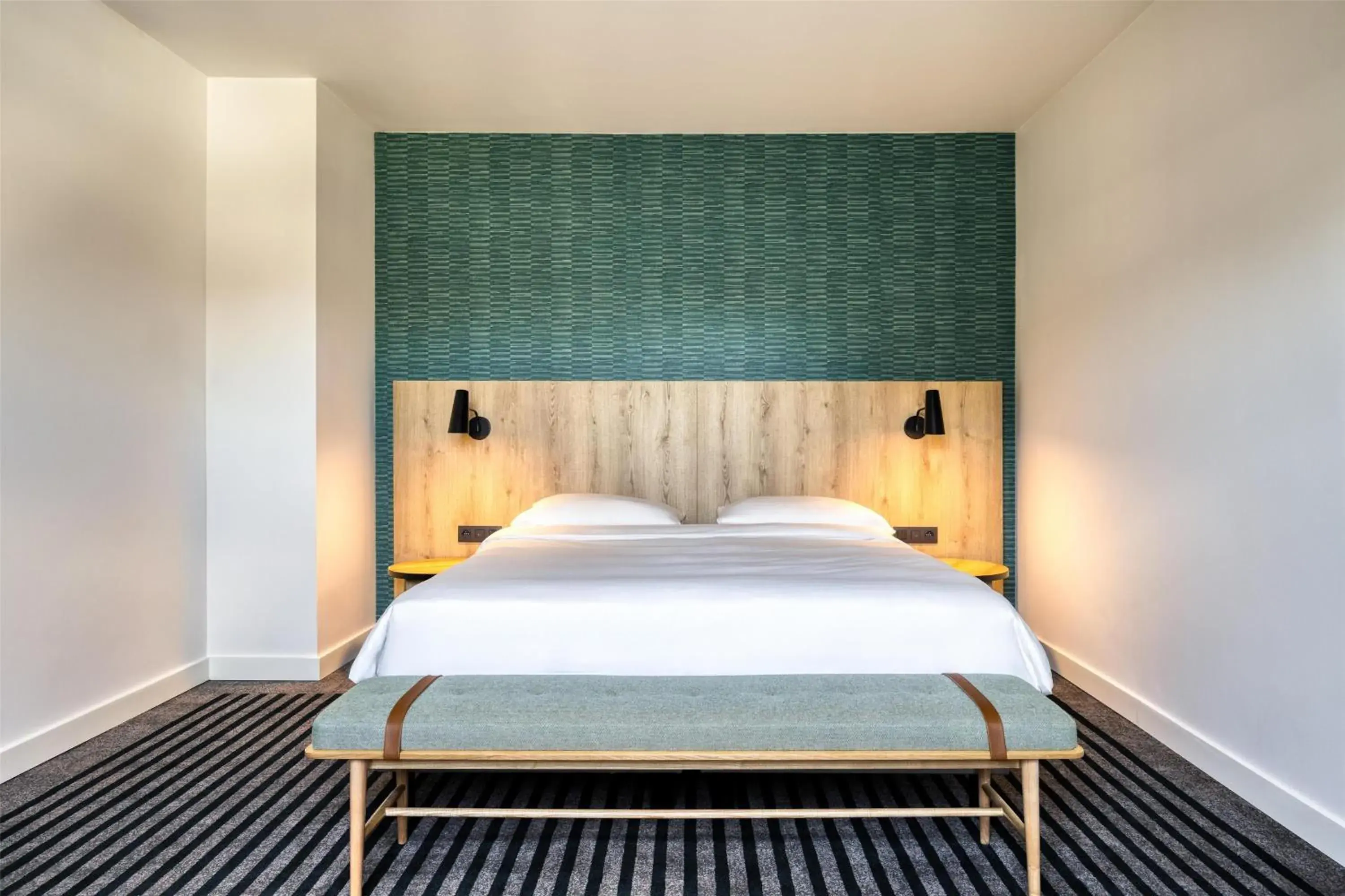 Photo of the whole room, Bed in Radisson Hotel Brussels Centre Midi Photo of the whole room, Bed in Radisson Hotel Brussels Centre Midi