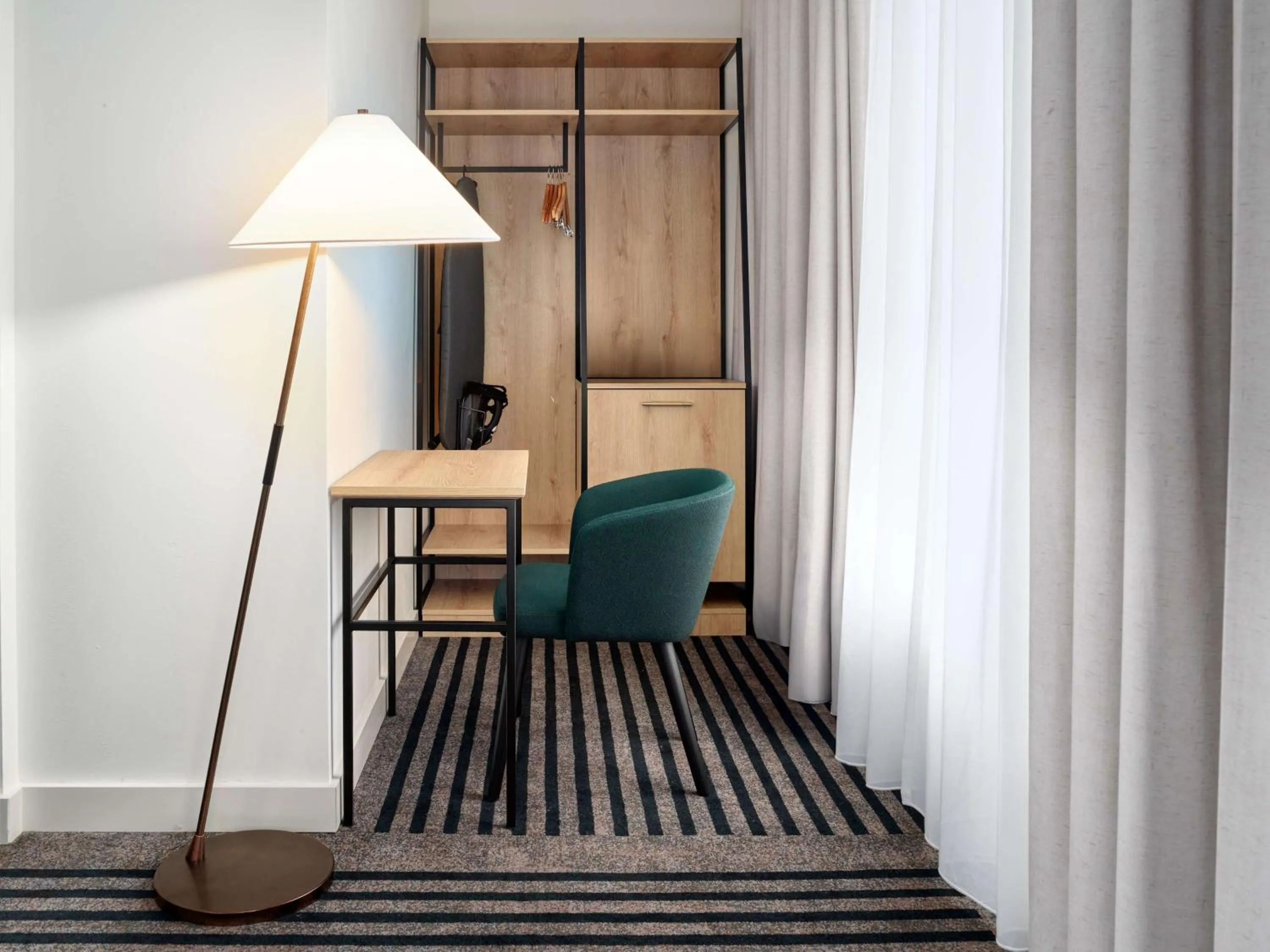 Bedroom in Radisson Hotel Brussels Centre Midi