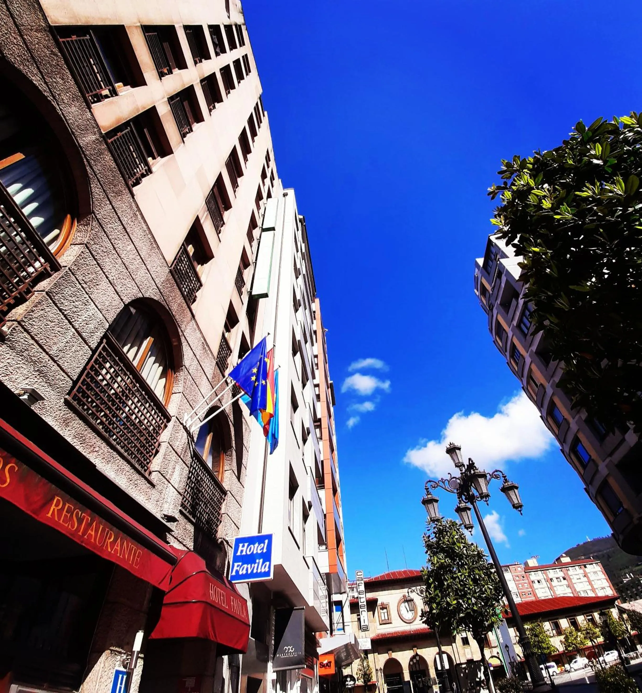 Property building in Favila Oviedo