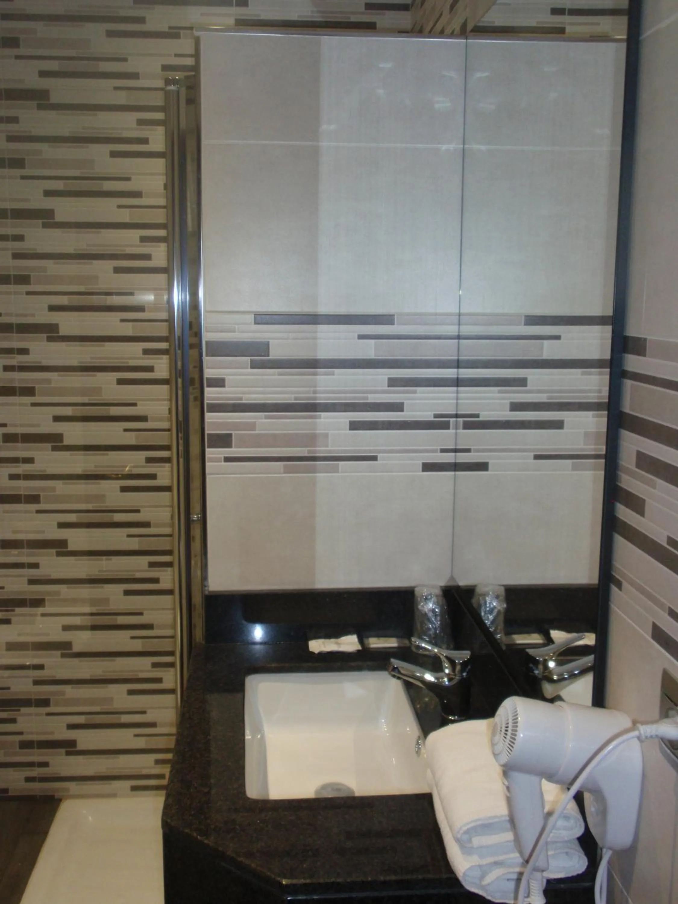 Bathroom in Favila Oviedo