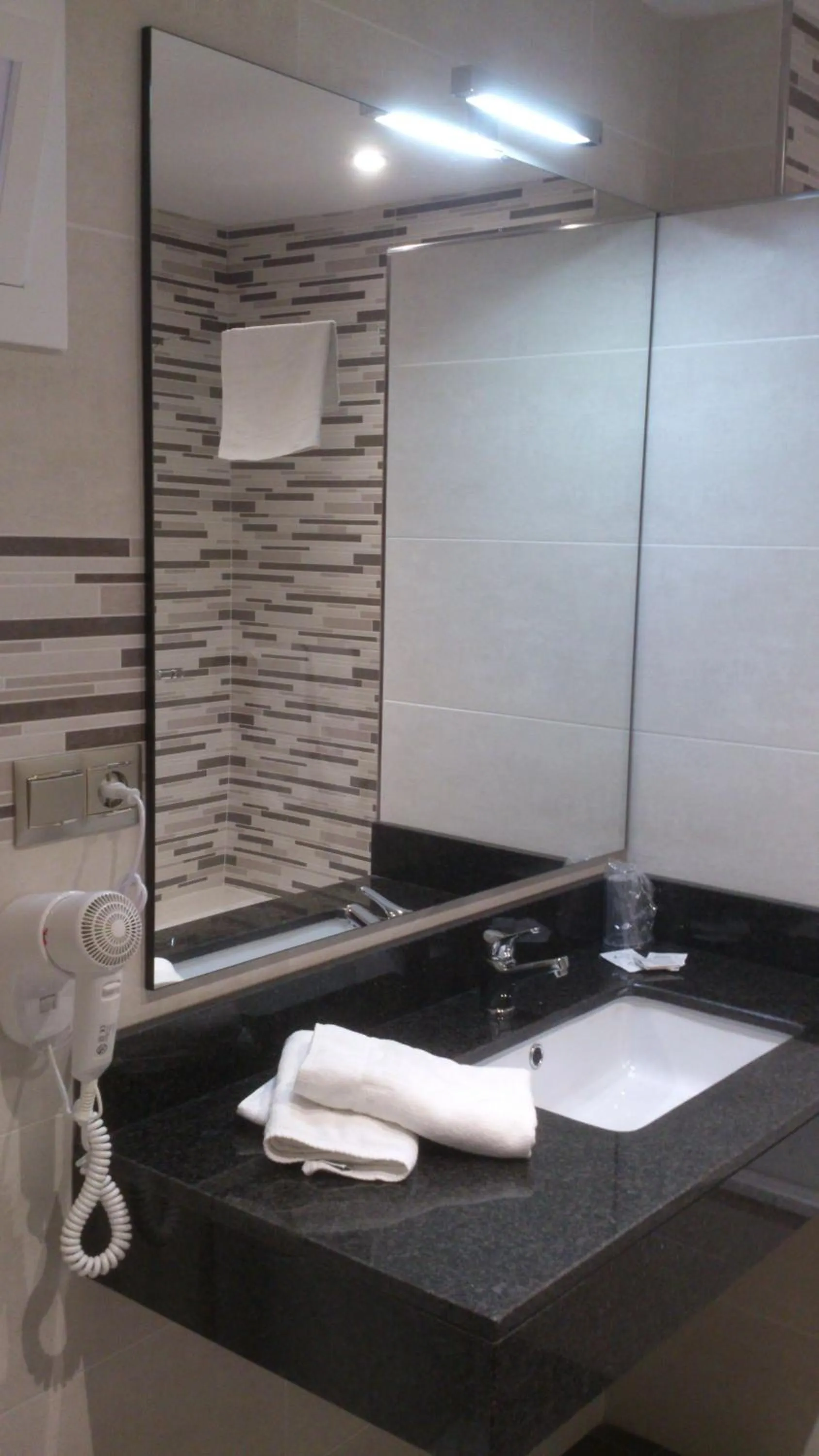 Bathroom in Favila Oviedo