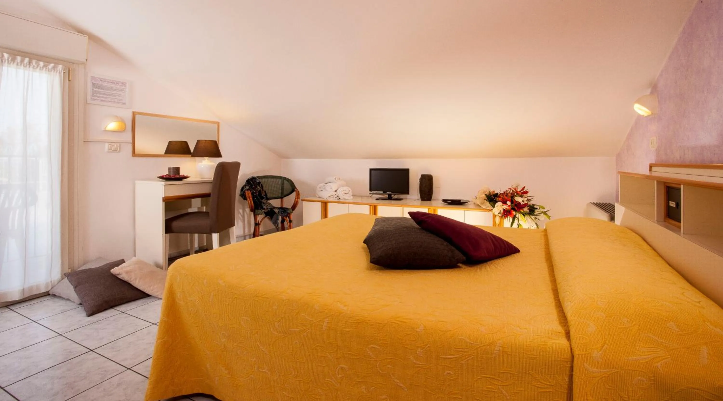 Photo of the whole room in Hotel Locanda Rosy