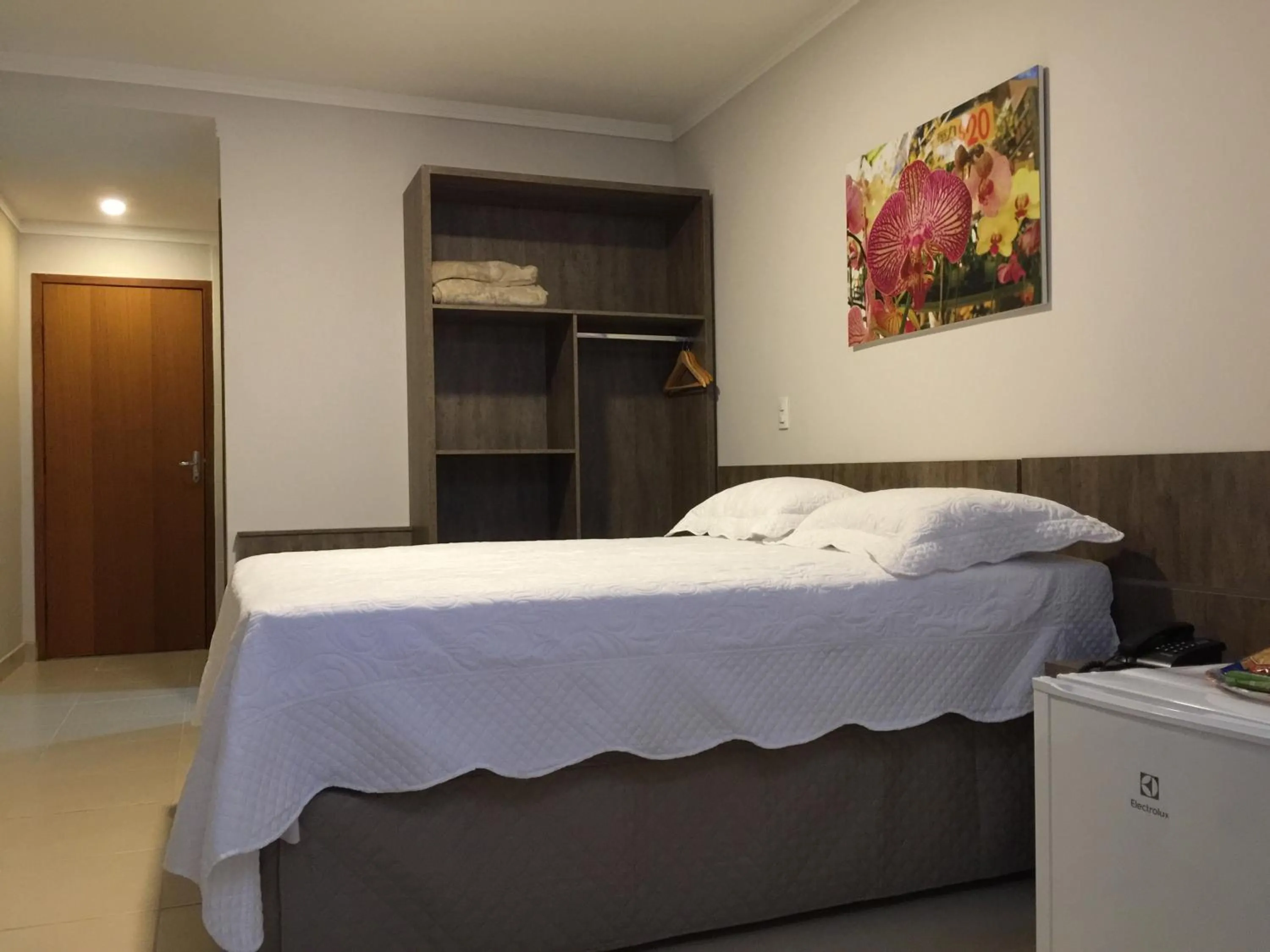 Deluxe Apartment in Village Plaza Hotel