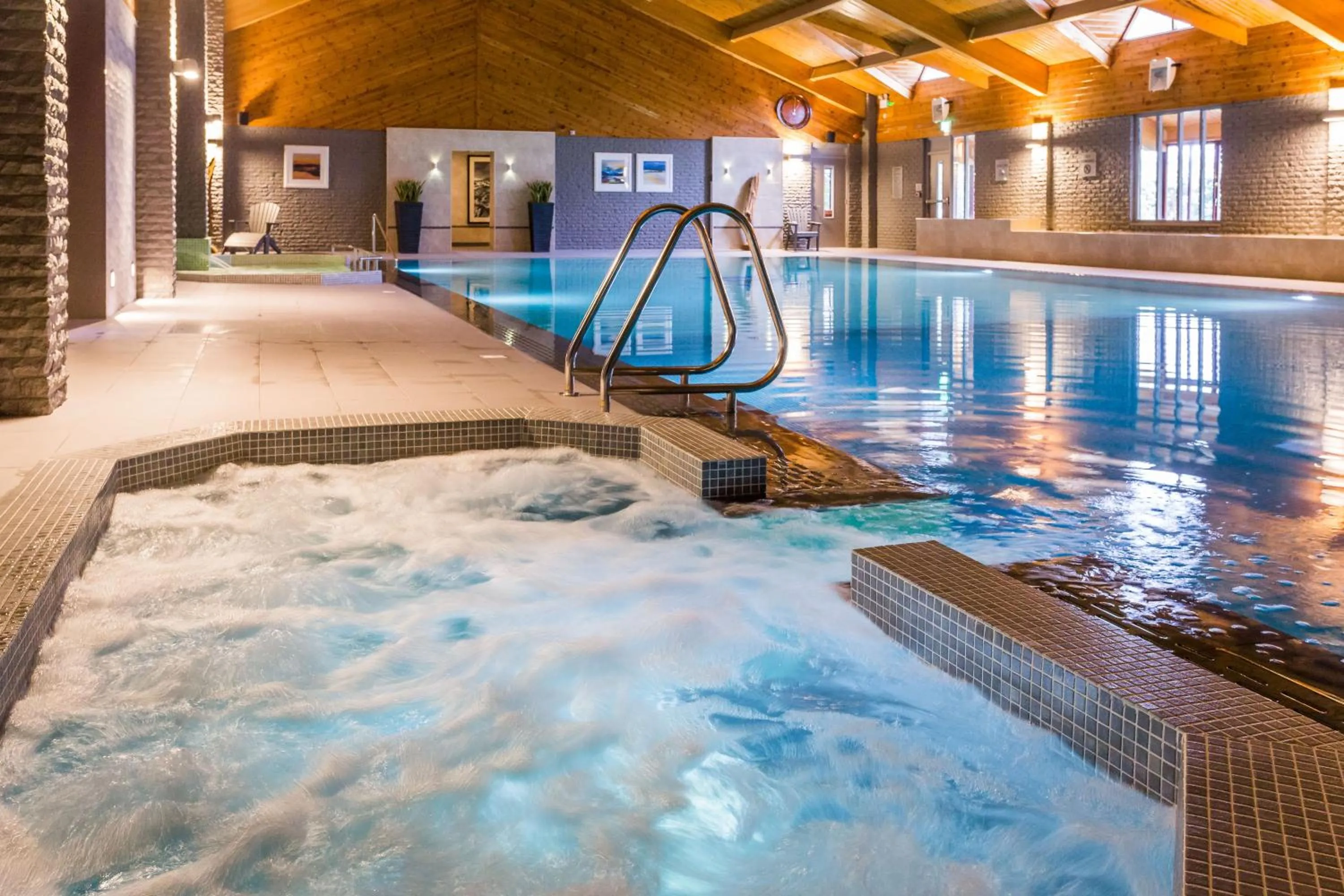 Swimming pool in Auchrannie Resort