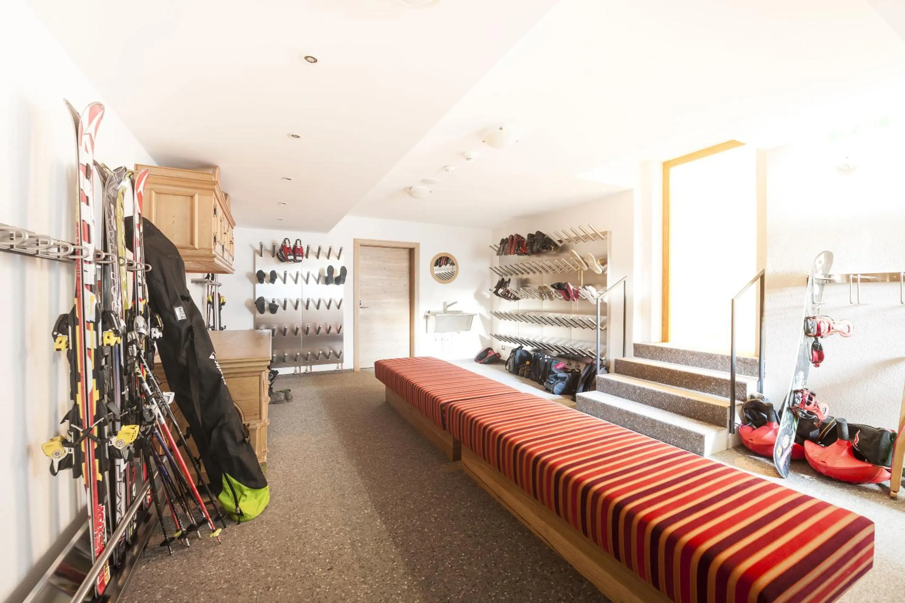 Skiing in Hotel Schranz - Ski In & Ski Out