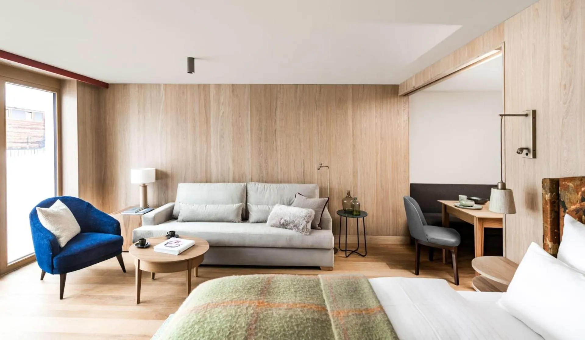 Living room, Bed in Hotel Schranz - Ski In & Ski Out