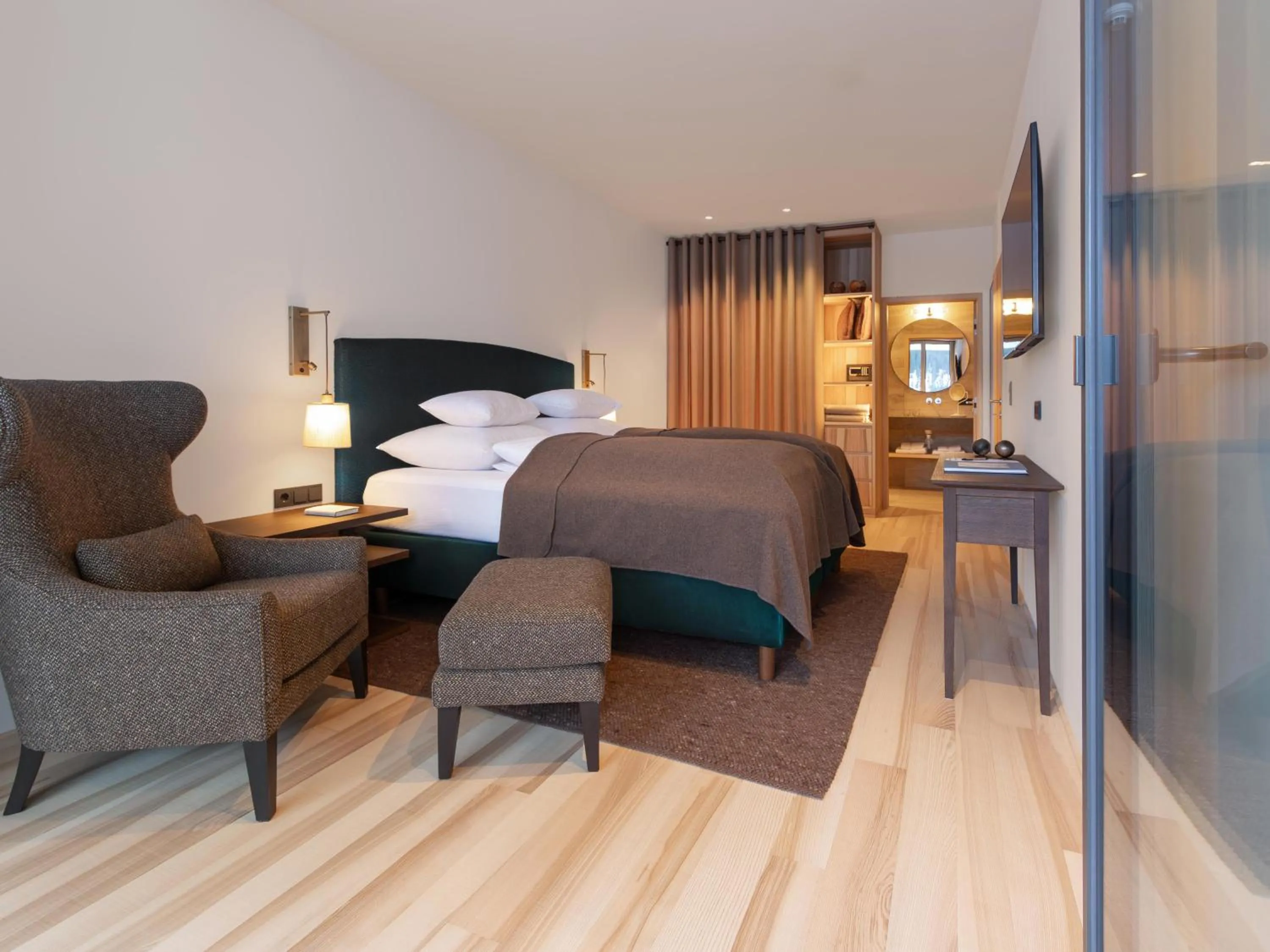 Bedroom in Hotel Schranz - Ski In & Ski Out