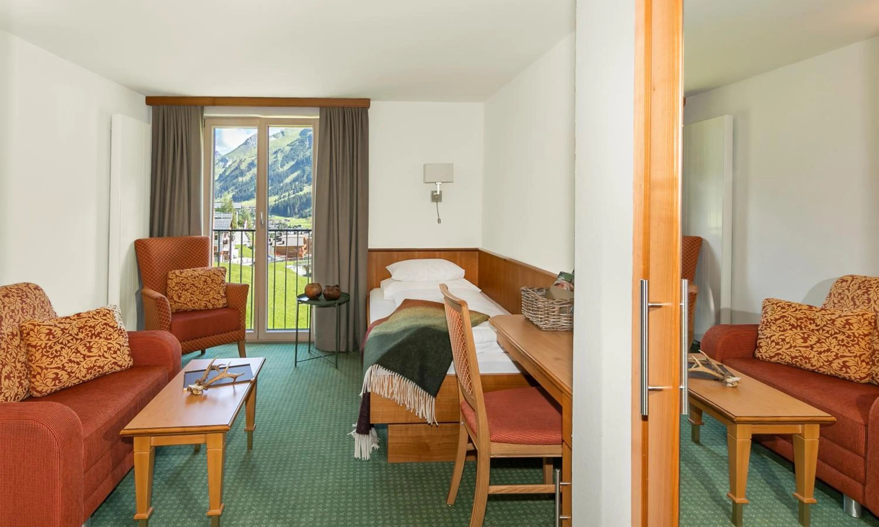 Bed in Hotel Schranz - Ski In & Ski Out