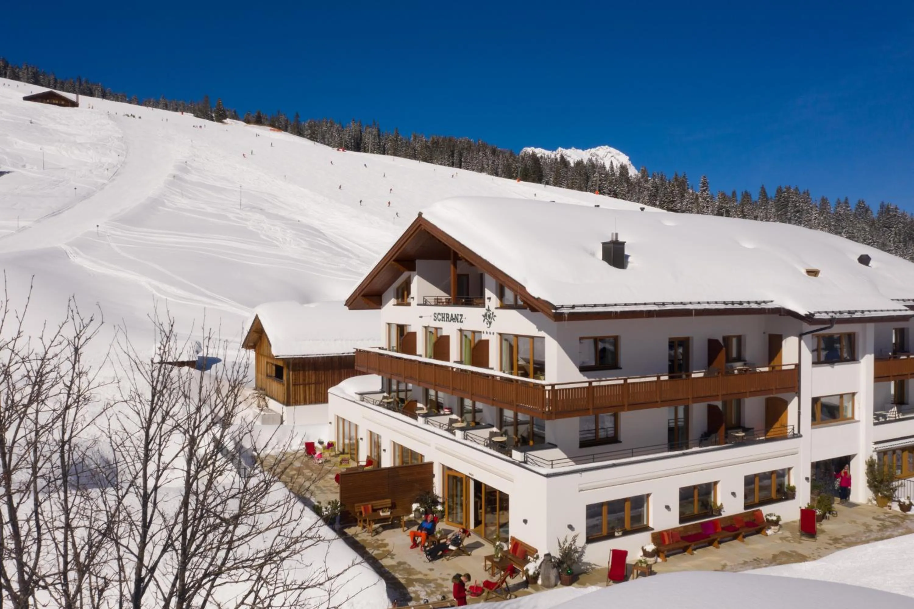 Property building in Hotel Schranz - Ski In & Ski Out