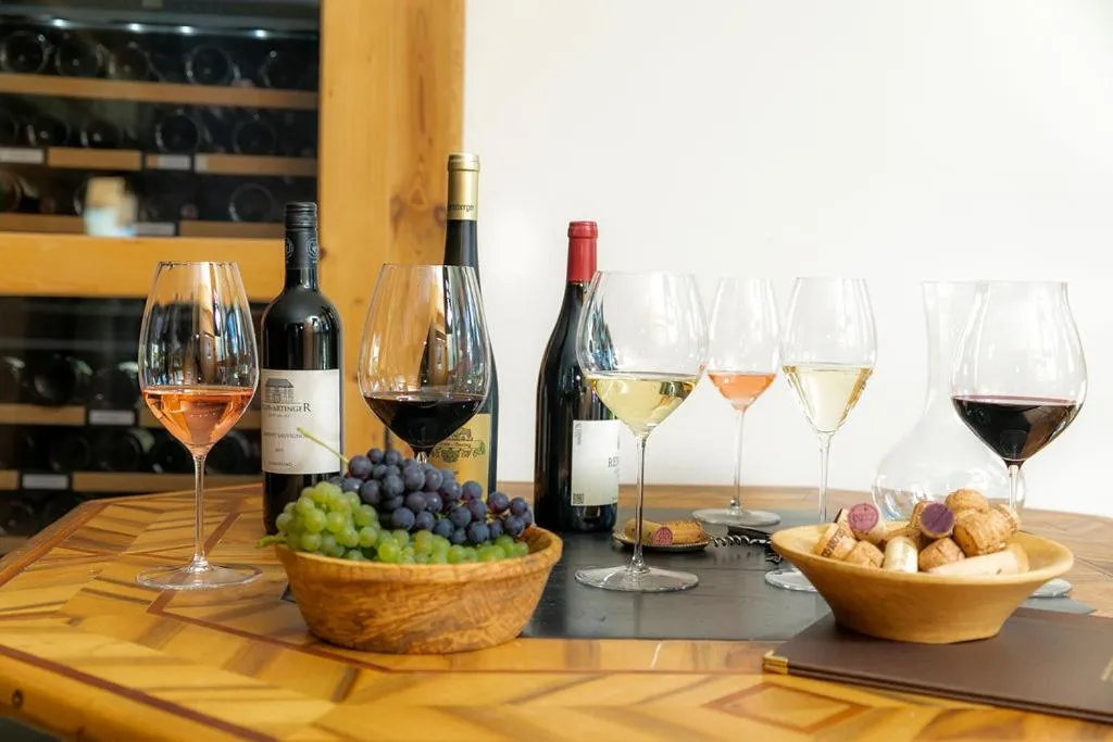 Lounge or bar in Hotel Schranz - Ski In & Ski Out