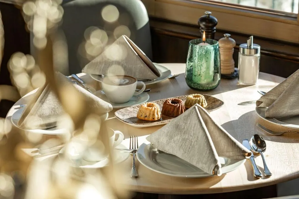 Breakfast in Hotel Schranz - Ski In & Ski Out