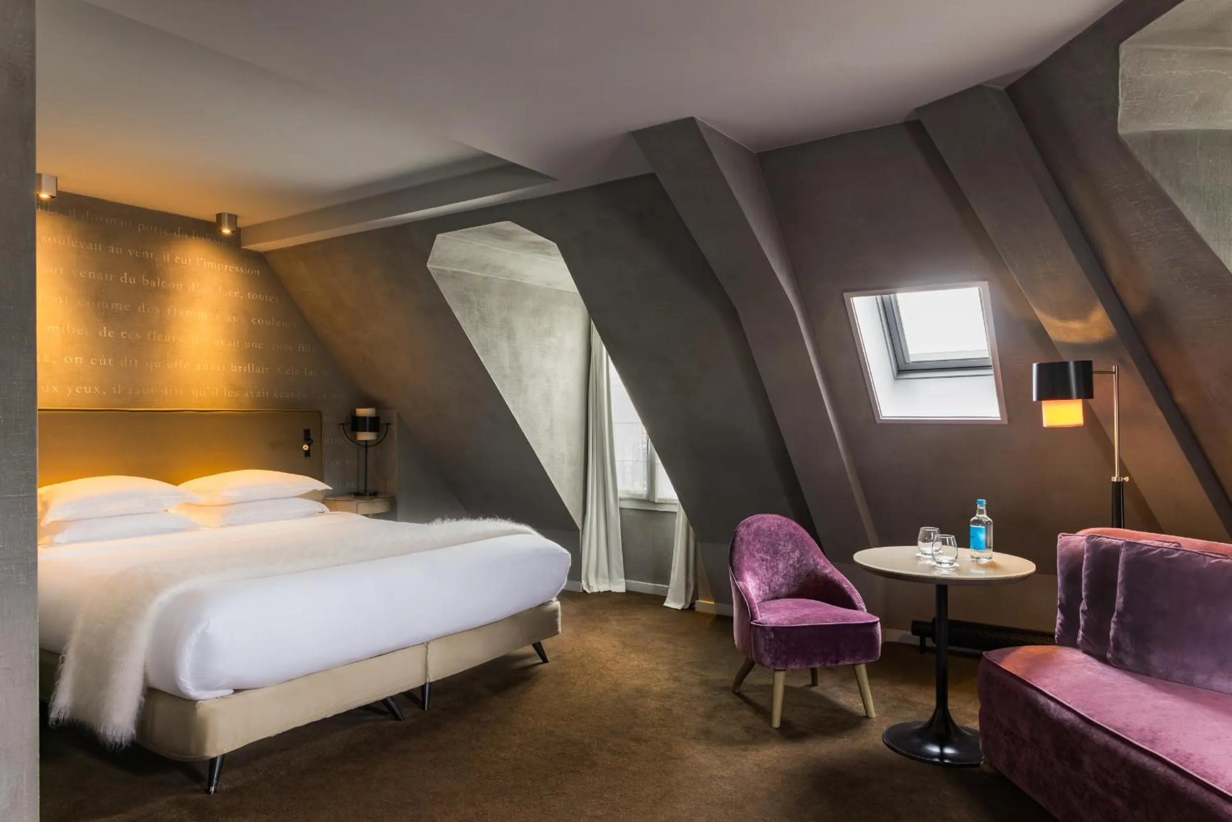 Bedroom, Bed in Le Pavillon des Lettres